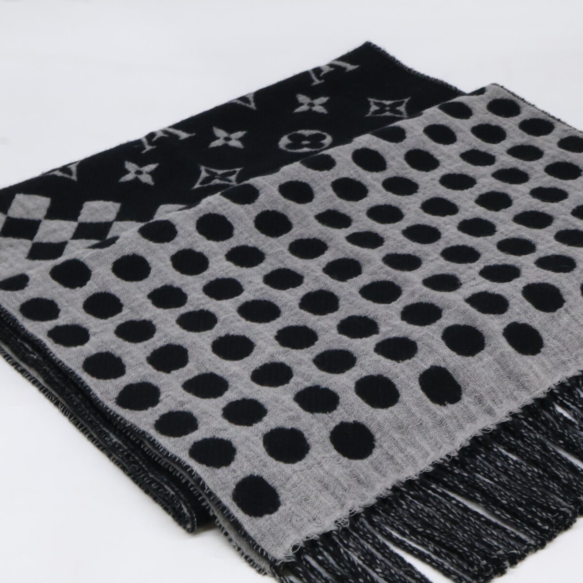 Louis Vuitton LOUIS VUITTON M73055 Echarpe Polka Gram Wool Cashmere Stole Scarf Black Gray Women's Size ONE SIZE - 3 Thumbnail
