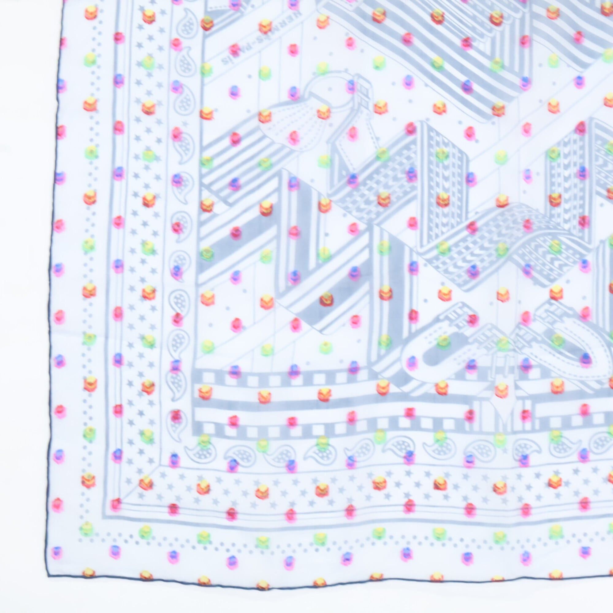 Hermes HERMES SANGLES EN ZIGZAG BANBANA (Zigzag Sangles) Silk Blend Carre 60 Scarf/Muffler, Blue Multicolor, Women's Size ONE SIZE - 4 Thumbnail