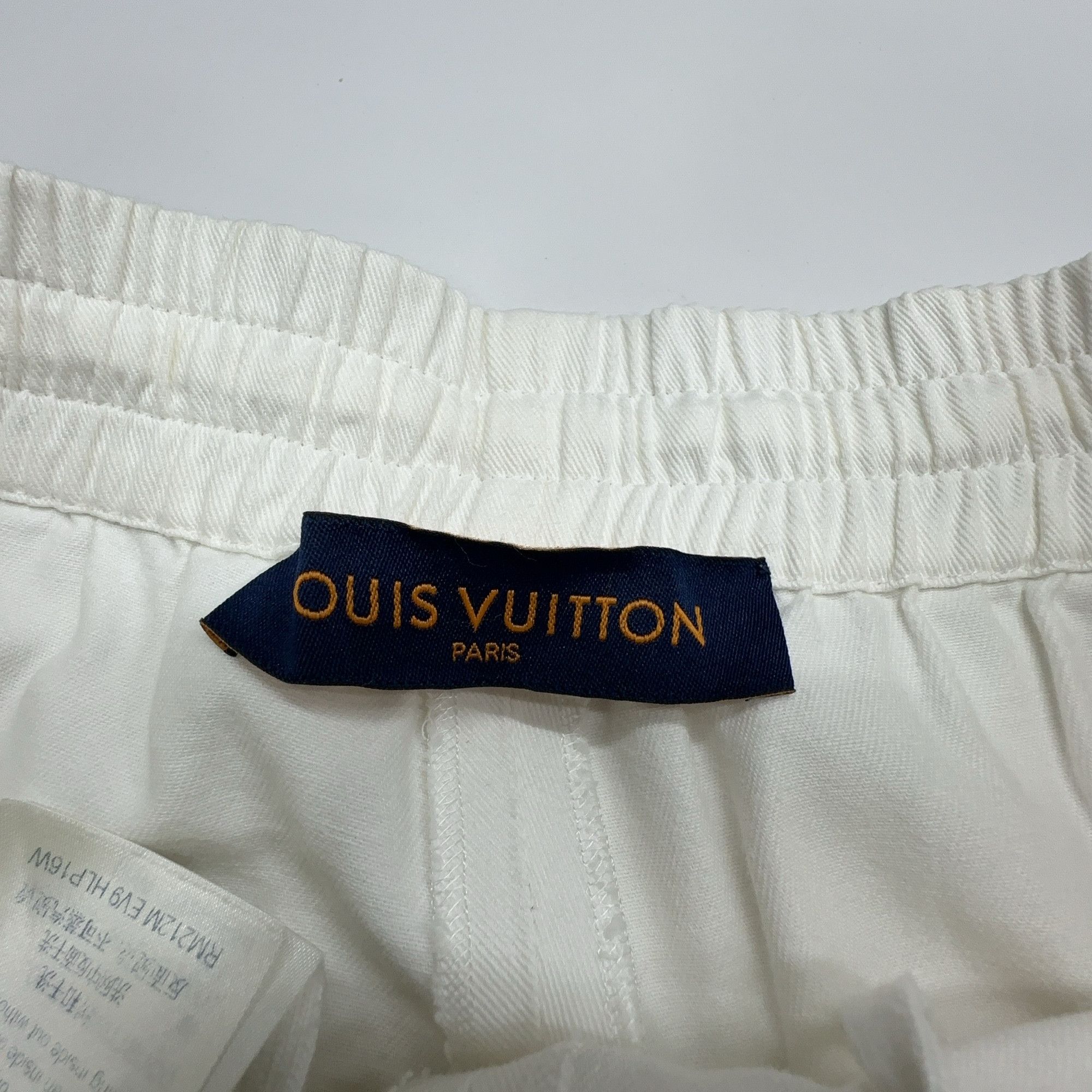 Louis Vuitton Louis Vuitton x NBA Basketball Shorts Size XS Size US 28 / EU 44 - 3 Thumbnail
