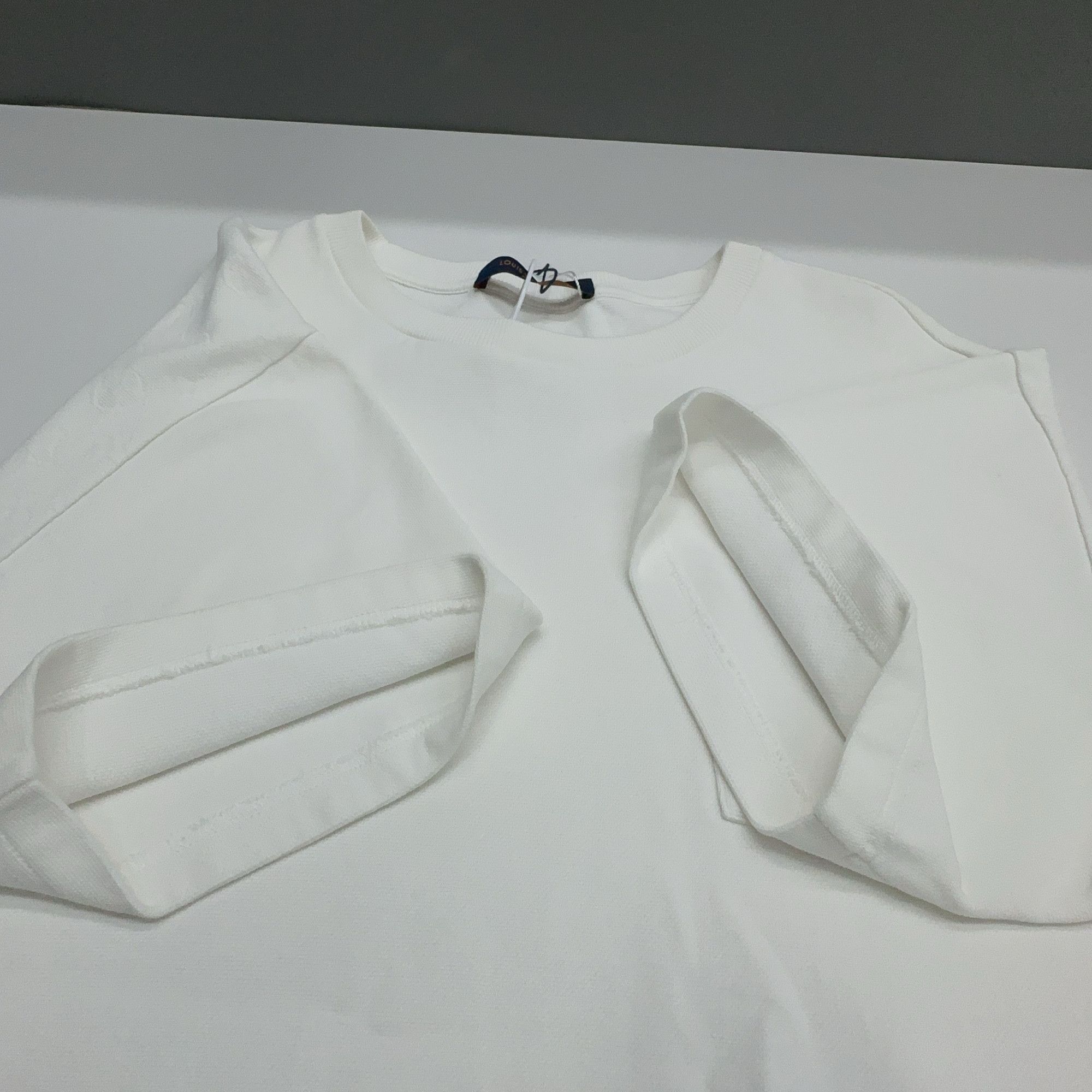 Louis Vuitton Louis Vuitton Pocket T-Shirt Size XXL Size US XXL / EU 58 / 5 - 8 Thumbnail