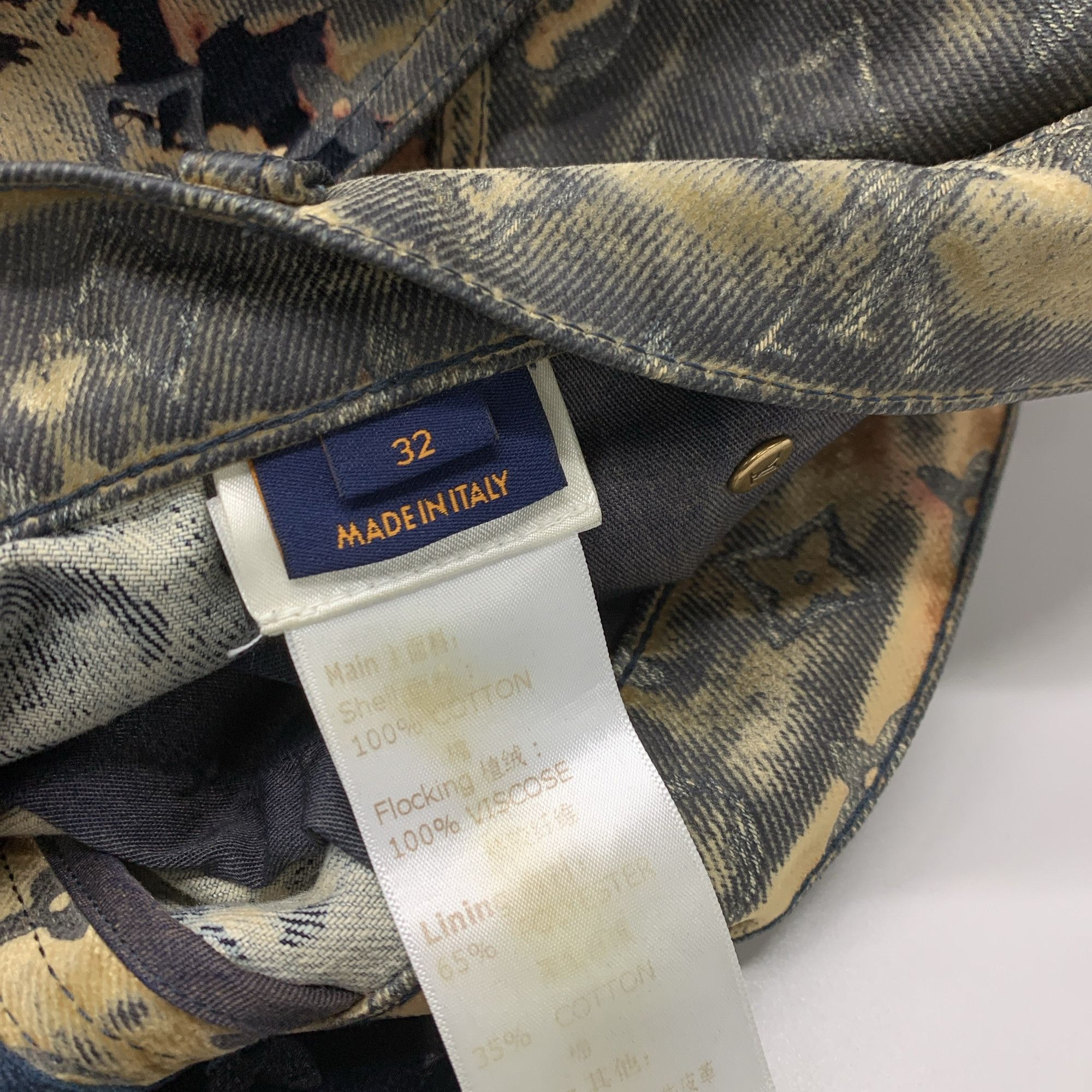Louis Vuitton Louis Vuitton Monogram Bleach Effect Denim Jeans Size 32 Size US 32 / EU 48 - 4 Thumbnail