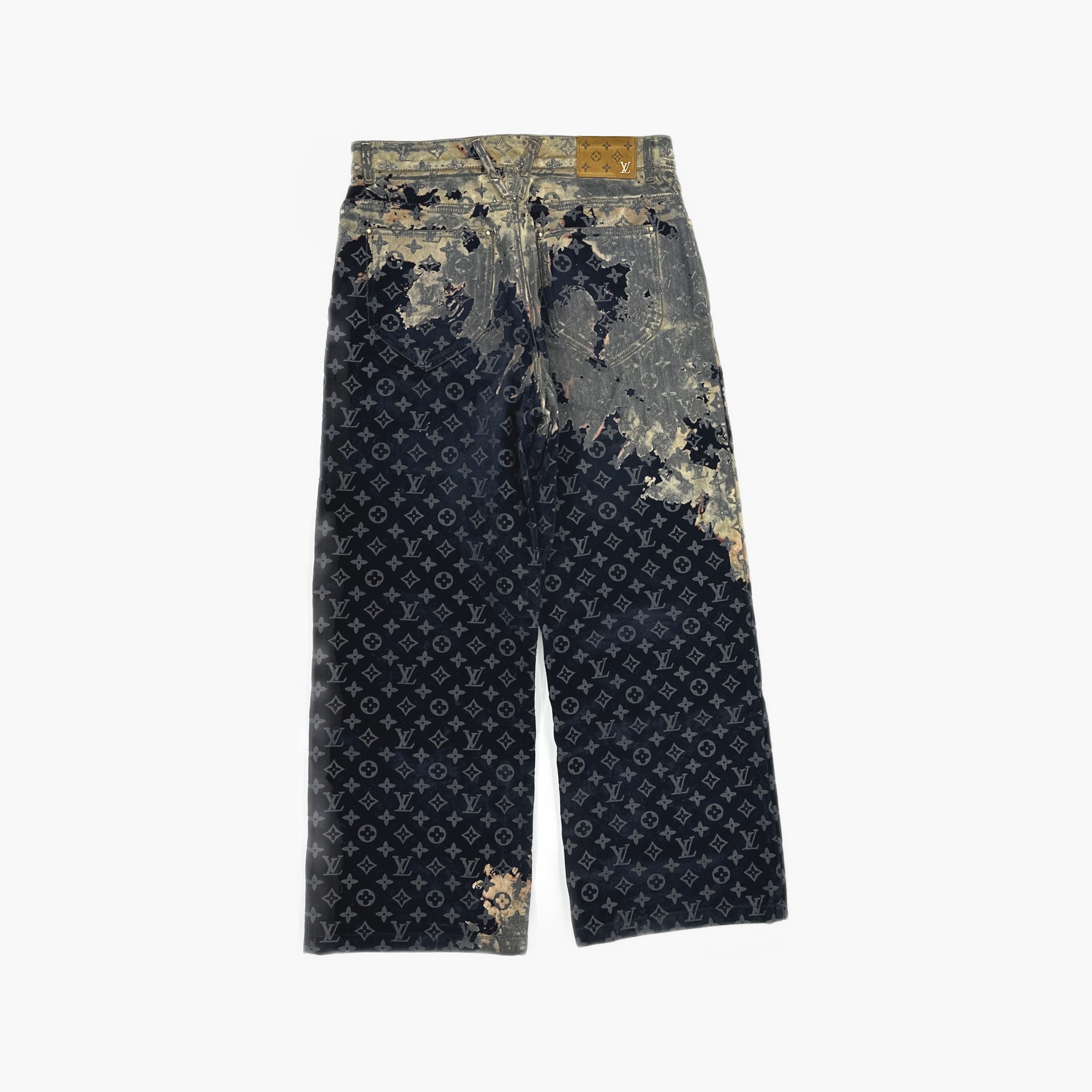 Louis Vuitton Louis Vuitton Monogram Bleach Effect Denim Jeans Size 32 Size US 32 / EU 48 - 2 Thumbnail