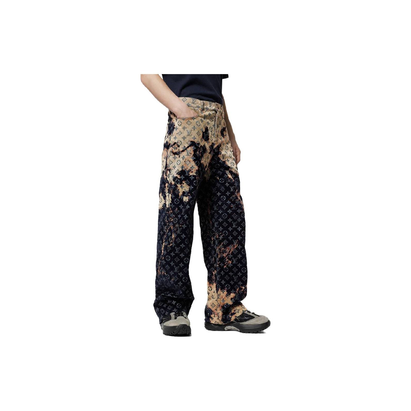 Louis Vuitton Louis Vuitton Monogram Bleach Effect Denim Jeans Size 32 Size US 32 / EU 48 - 12 Thumbnail