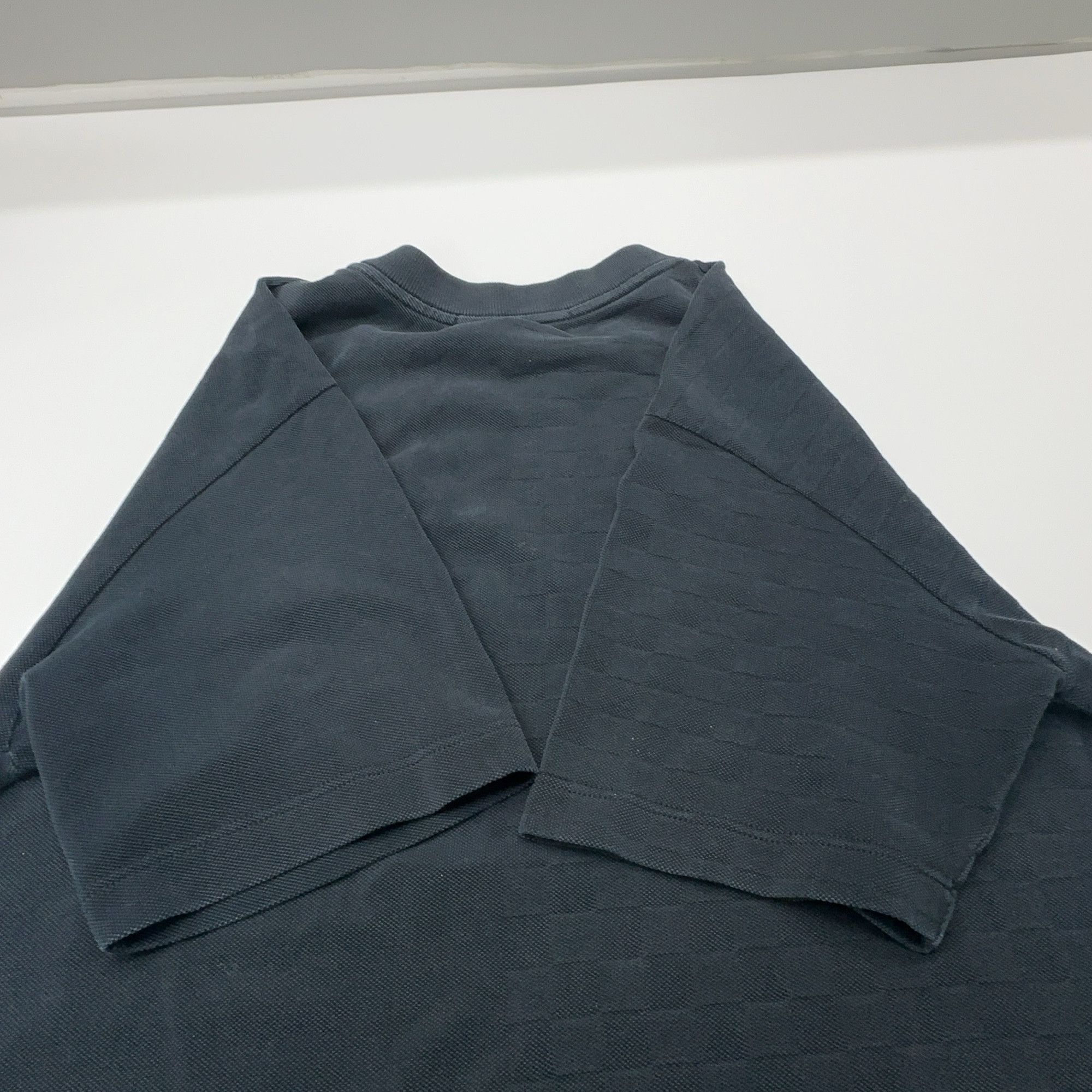 Louis Vuitton Louis Vuitton Damier Pocket T-Shirt Size M Size US M / EU 48-50 / 2 - 14 Thumbnail