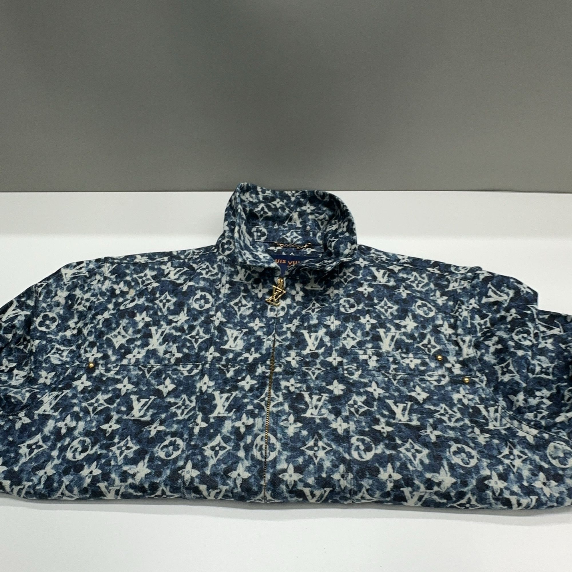 Louis Vuitton Louis Vuitton Monogram Denim Jacket Blue Size 50 Size US M / EU 48-50 / 2 - 6 Thumbnail