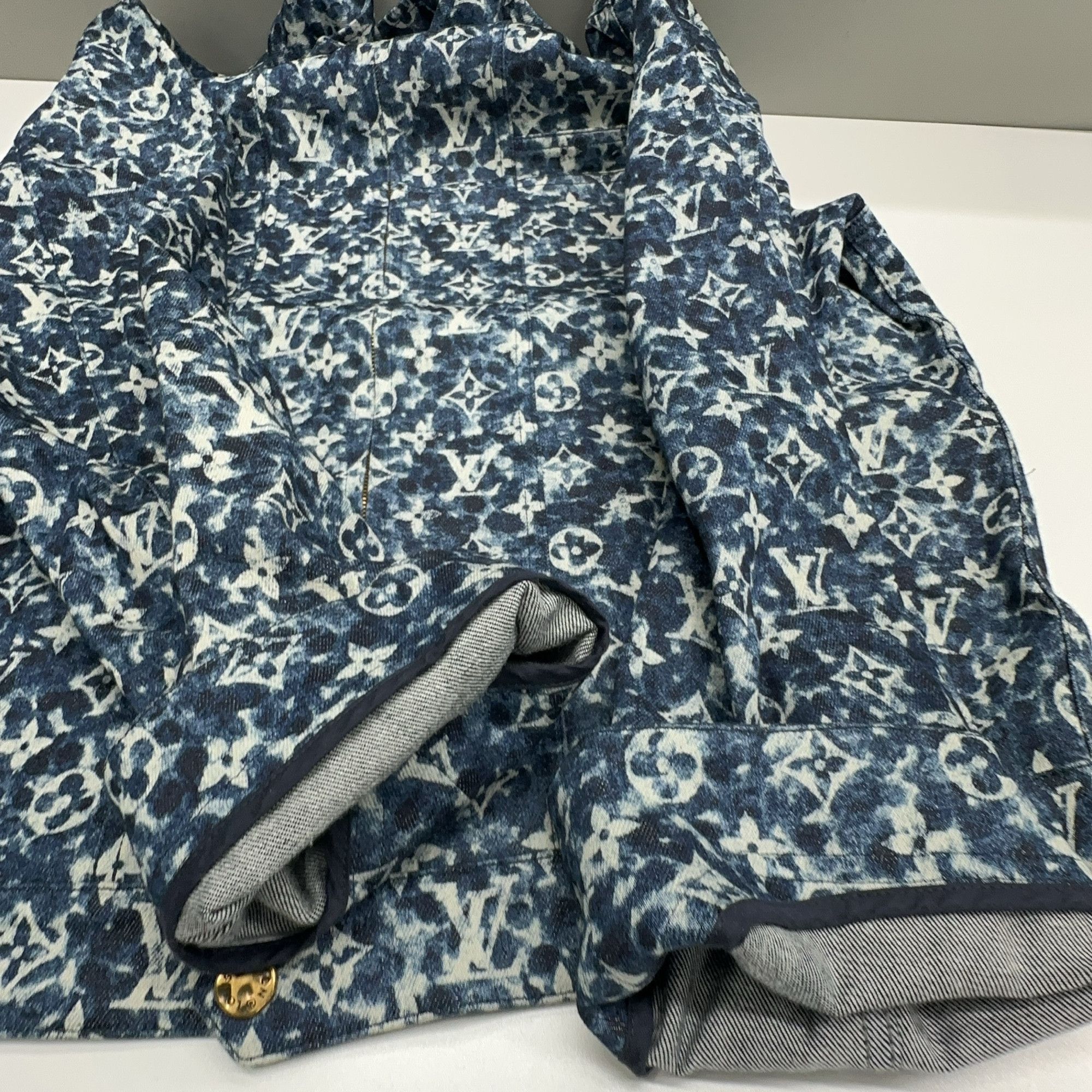 Louis Vuitton Louis Vuitton Monogram Denim Jacket Blue Size 50 Size US M / EU 48-50 / 2 - 8 Thumbnail