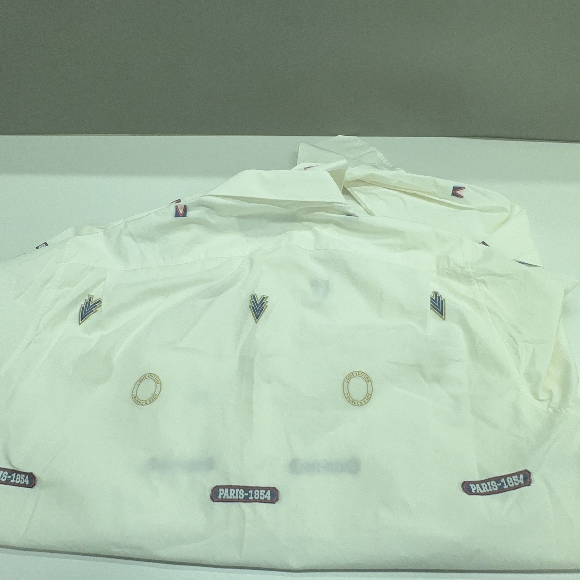 Louis Vuitton Louis Vuitton Embroidered Button Up Shirt Size XXL Size US XXL / EU 58 / 5 - 10 Thumbnail