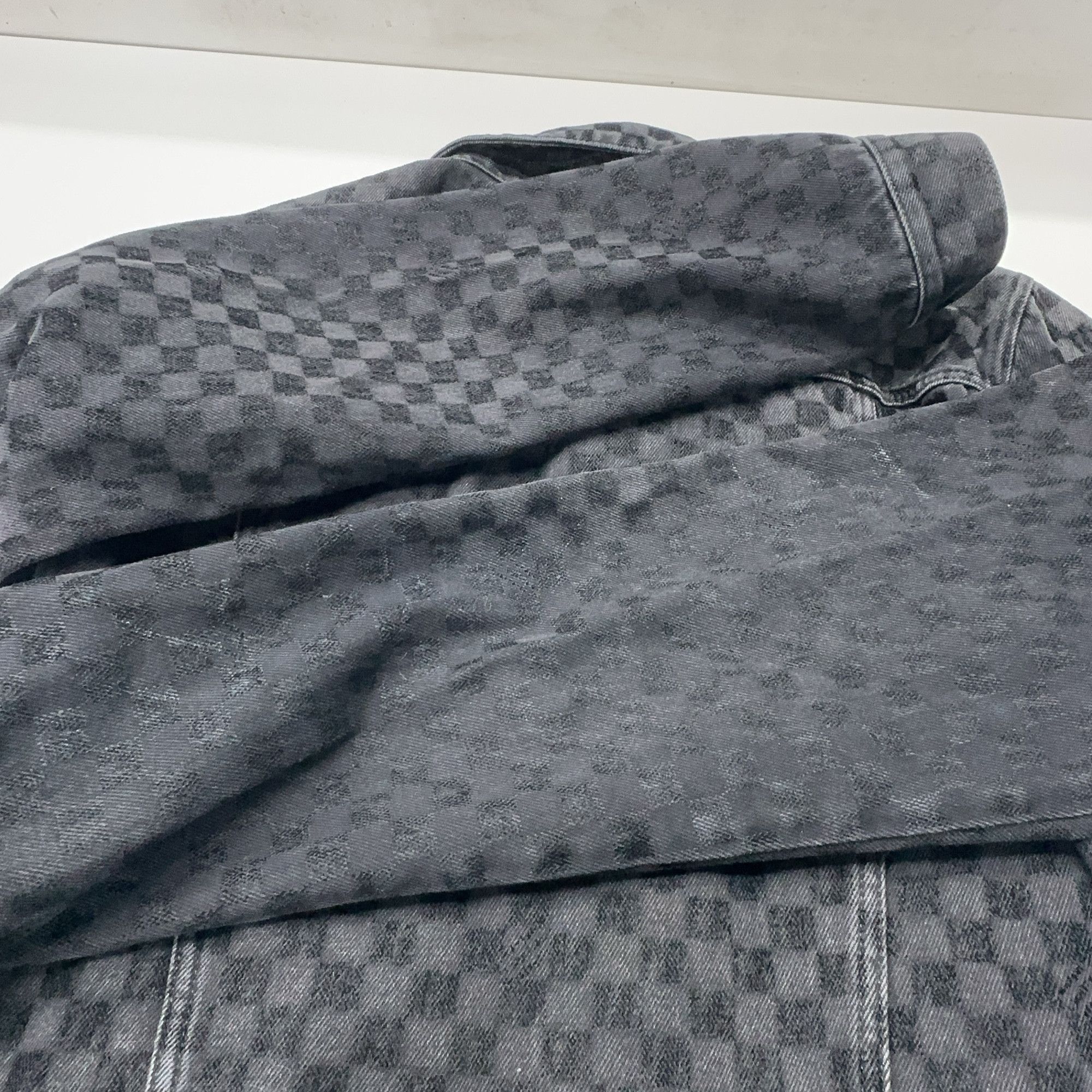 Louis Vuitton Louis Vuitton Damier Check Denim Jacket Size M Size US M / EU 48-50 / 2 - 8 Thumbnail