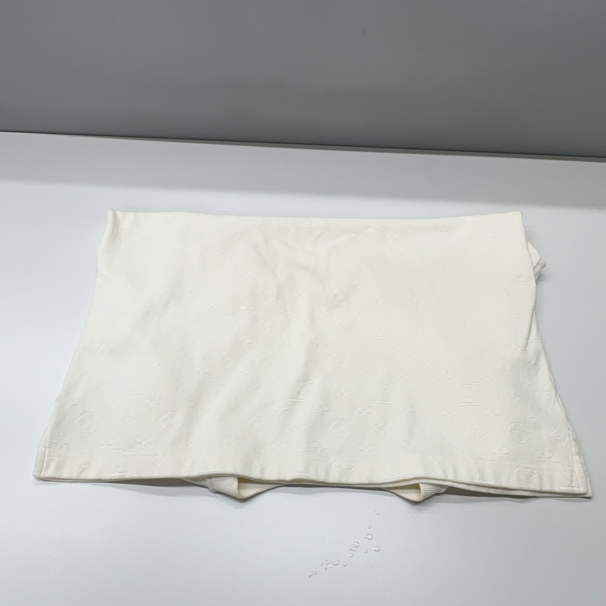Louis Vuitton Louis Vuitton Monogram T-Shirt Size M Size US M / EU 48-50 / 2 - 11 Thumbnail