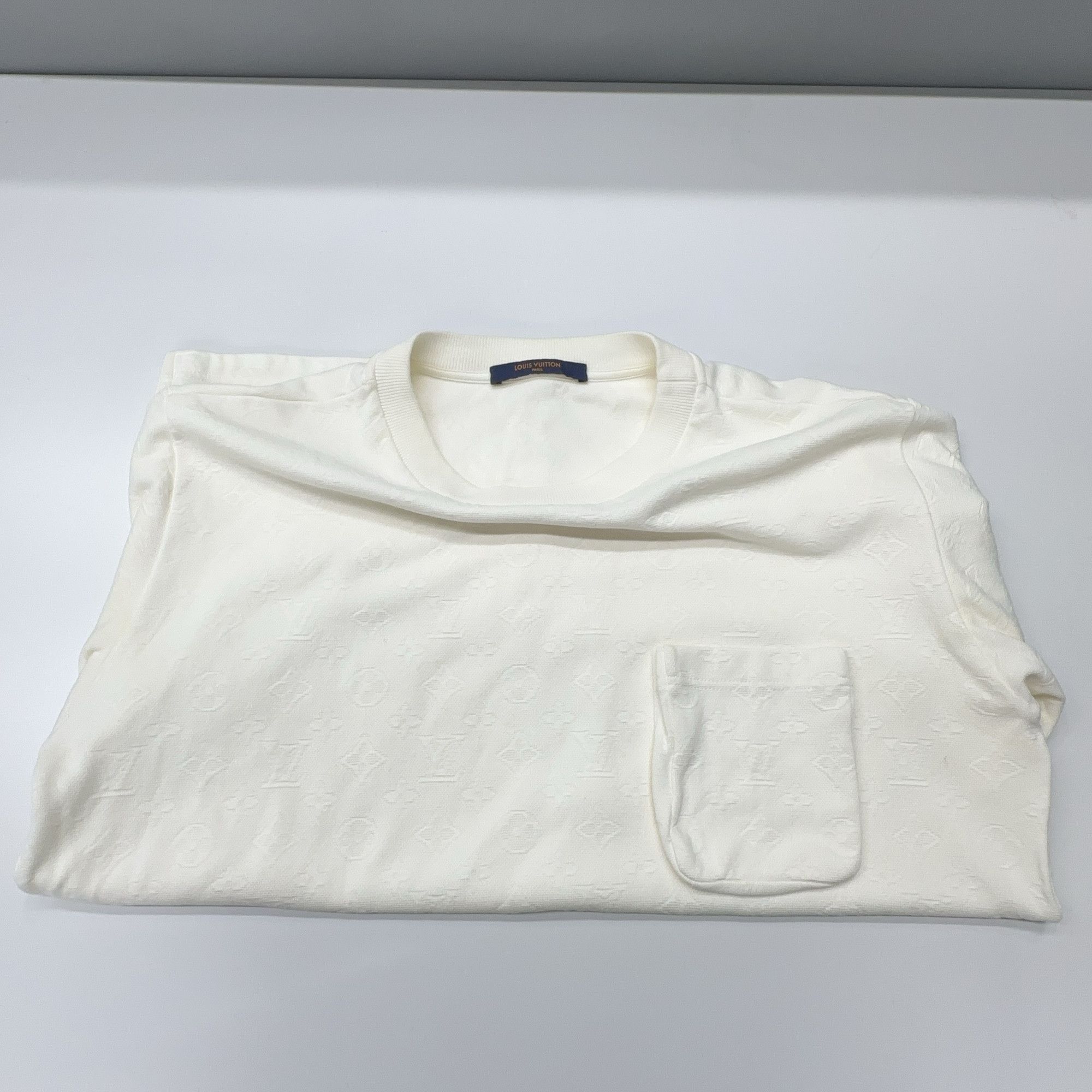 Louis Vuitton Louis Vuitton Monogram T-Shirt Size M Size US M / EU 48-50 / 2 - 5 Thumbnail