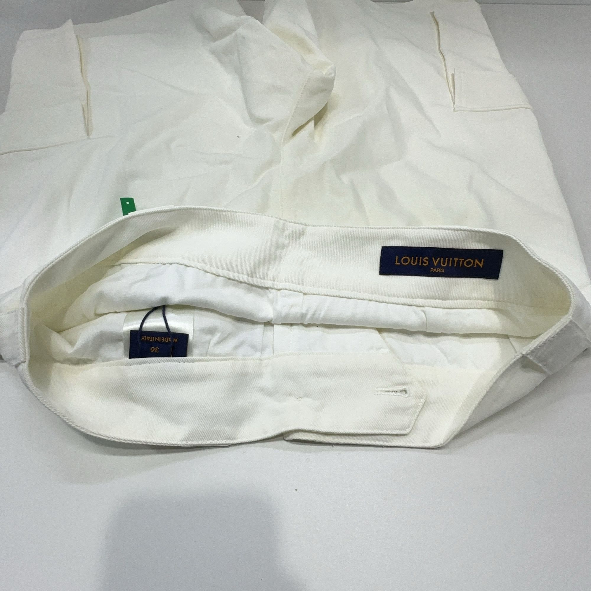 Louis Vuitton Louis Vuitton White Cargo Shorts Size 36 Size US 36 / EU 52 - 6 Thumbnail
