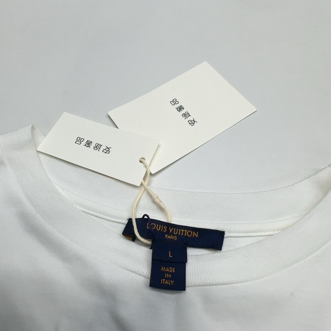Louis Vuitton Louis Vuitton Patch Short Sleeve T-Shirt Size L Size US L / EU 52-54 / 3 - 4 Thumbnail