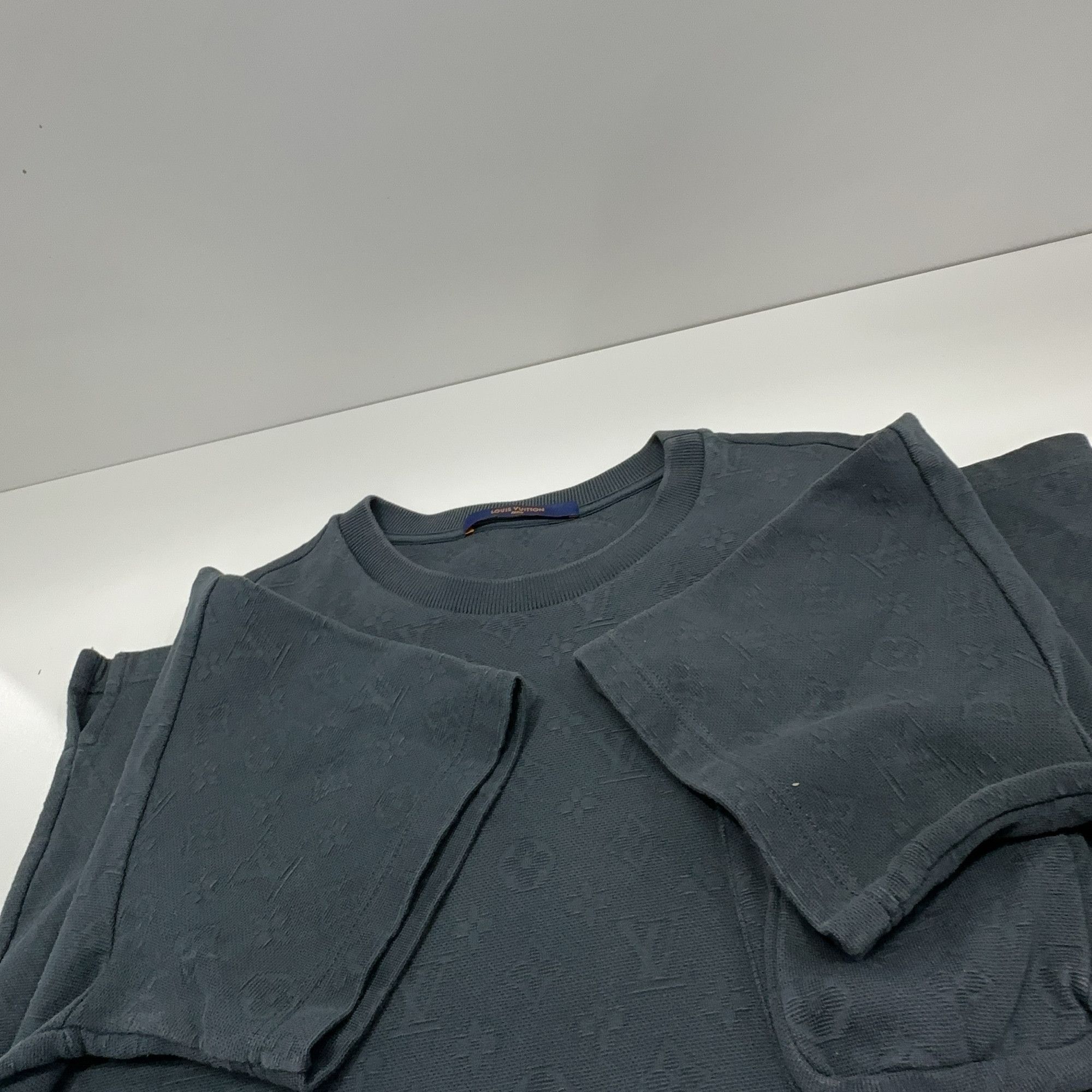 Louis Vuitton Louis Vuitton Monogram Pocket T-Shirt Size M Size US M / EU 48-50 / 2 - 7 Thumbnail