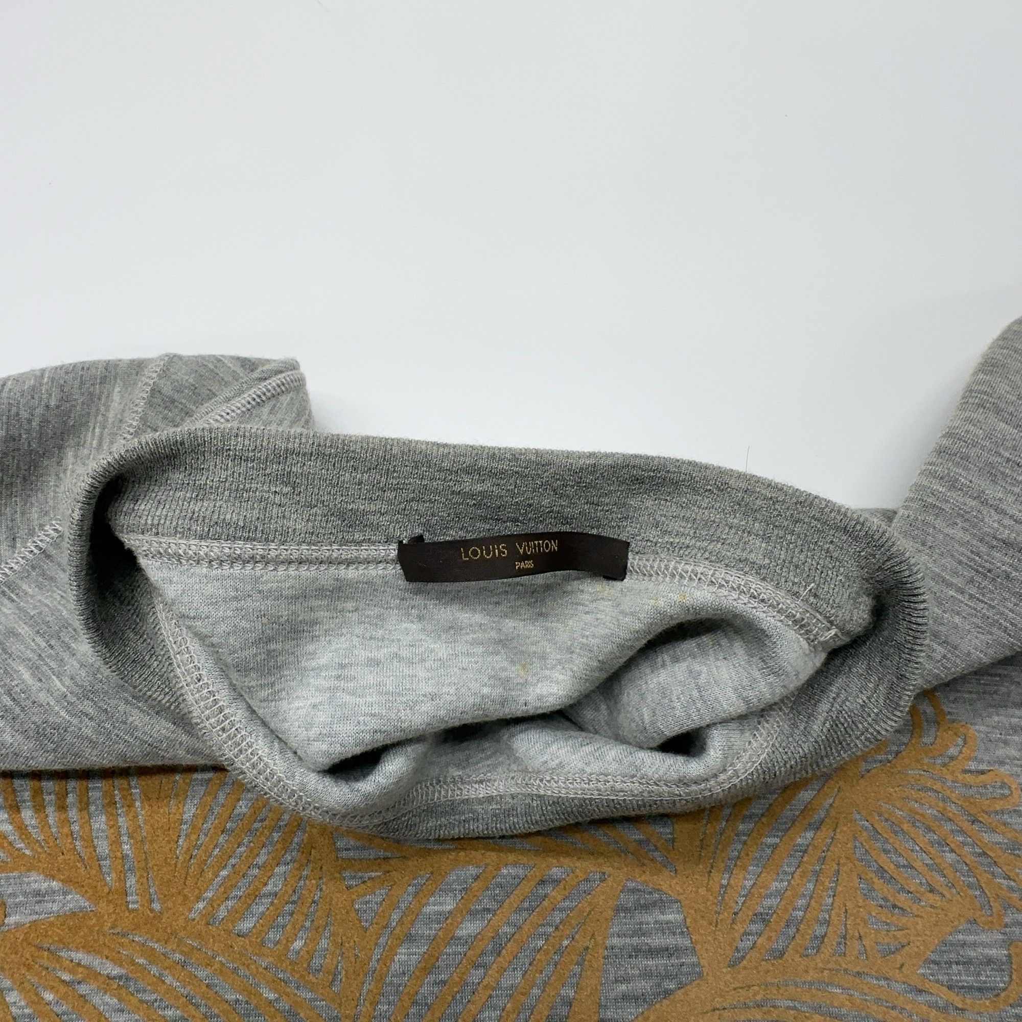 Louis Vuitton Louis Vuitton Graphic Print Sweatshirt Size L Size US L / EU 52-54 / 3 - 5 Thumbnail