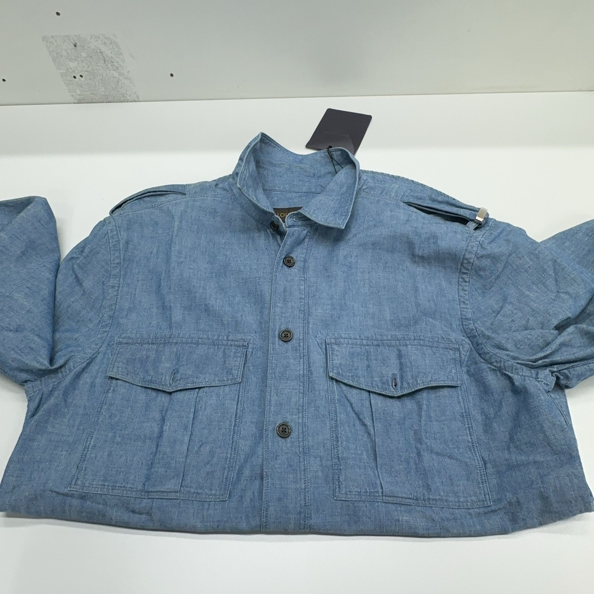 Louis Vuitton Louis Vuitton Chambray Utility Shirt Size S Size US S / EU 44-46 / 1 - 8 Thumbnail