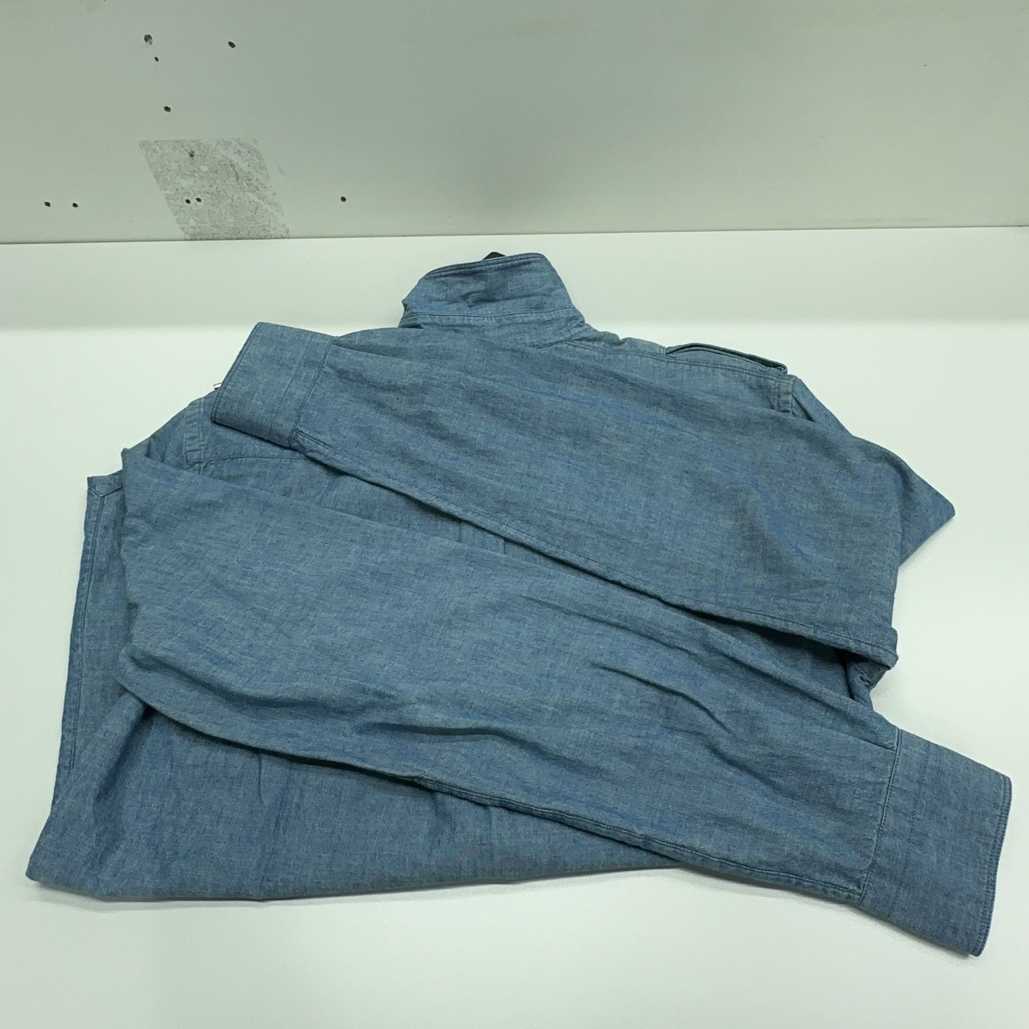 Louis Vuitton Louis Vuitton Chambray Utility Shirt Size S Size US S / EU 44-46 / 1 - 13 Thumbnail