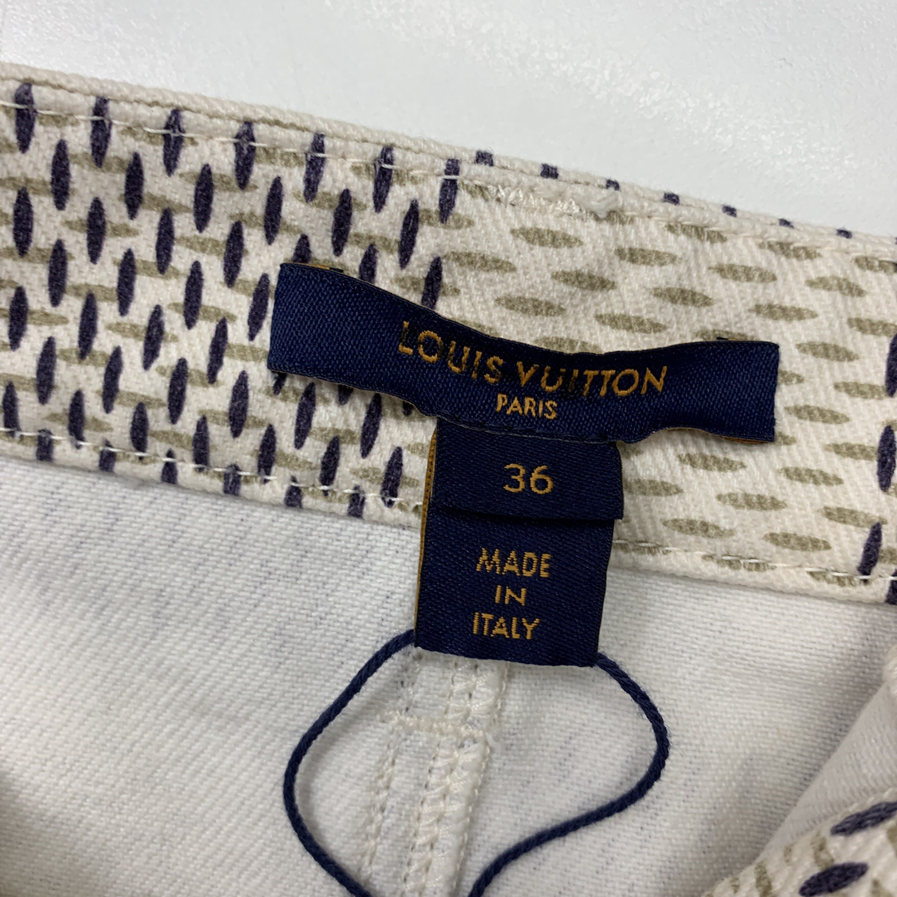 Louis Vuitton Louis Vuitton Damier Cotton Mini Skirt Size 36 Size 26" / US 2 / IT 38 - 4 Thumbnail