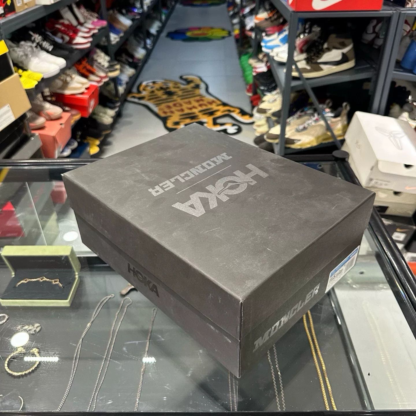 Hoka × Moncler Moncler x Hoka Mafate Speed 2 Sneakers Size 12.5 Size US 12.5 / EU 45-46 - 7 Thumbnail