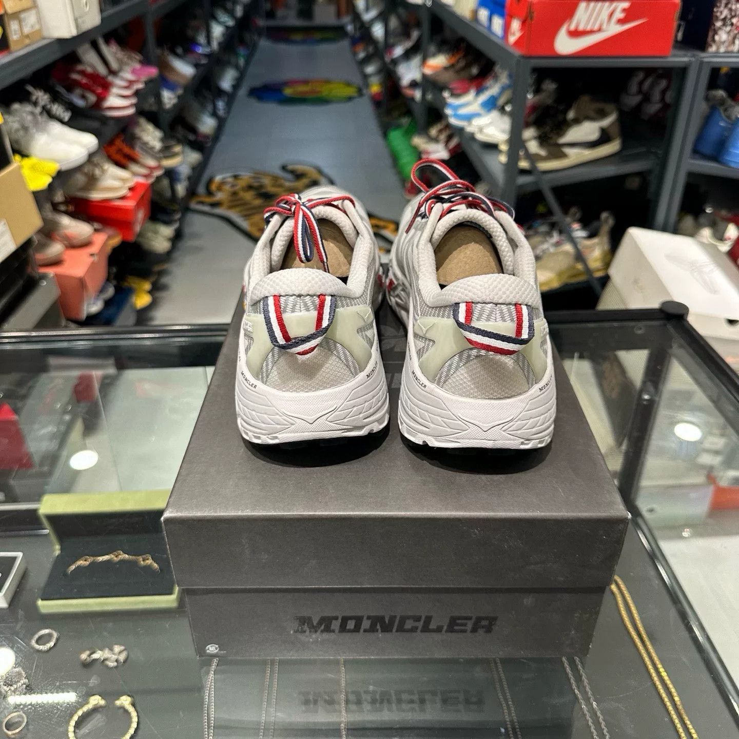 Hoka × Moncler Moncler x Hoka Mafate Speed 2 Sneakers Size 12.5 Size US 12.5 / EU 45-46 - 4 Thumbnail