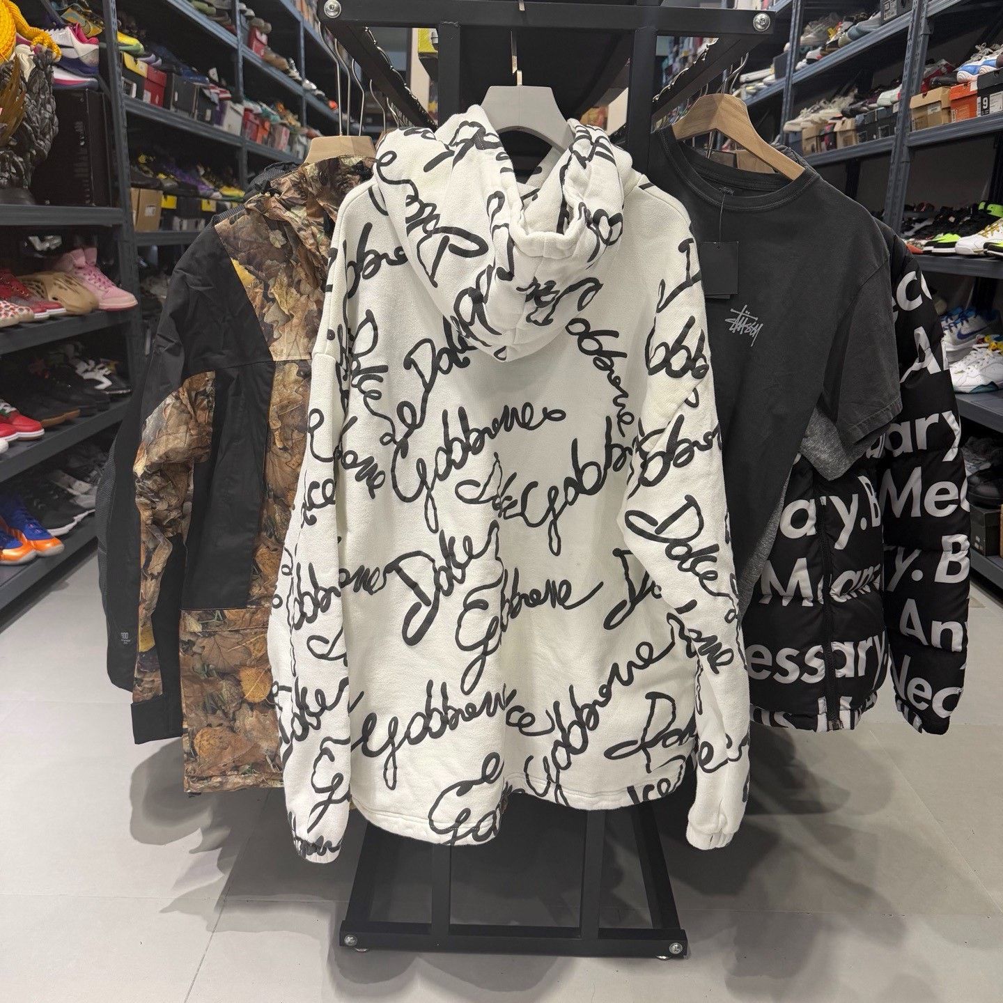 Dolce & Gabbana Dolce & Gabbana Script Logo Hoodie Size 54 Size US L / EU 52-54 / 3 - 3 Thumbnail