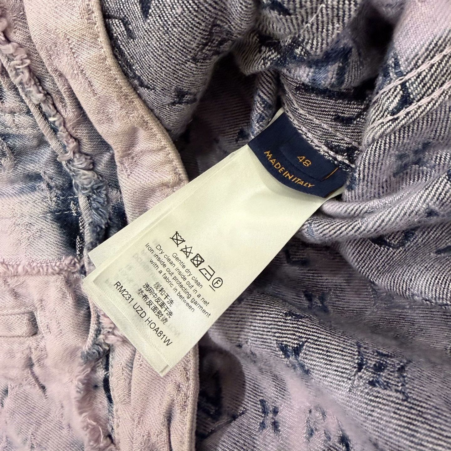 Louis Vuitton Louis Vuitton Monogram Frayed Denim Jacket Size M Size US M / EU 48-50 / 2 - 6 Thumbnail