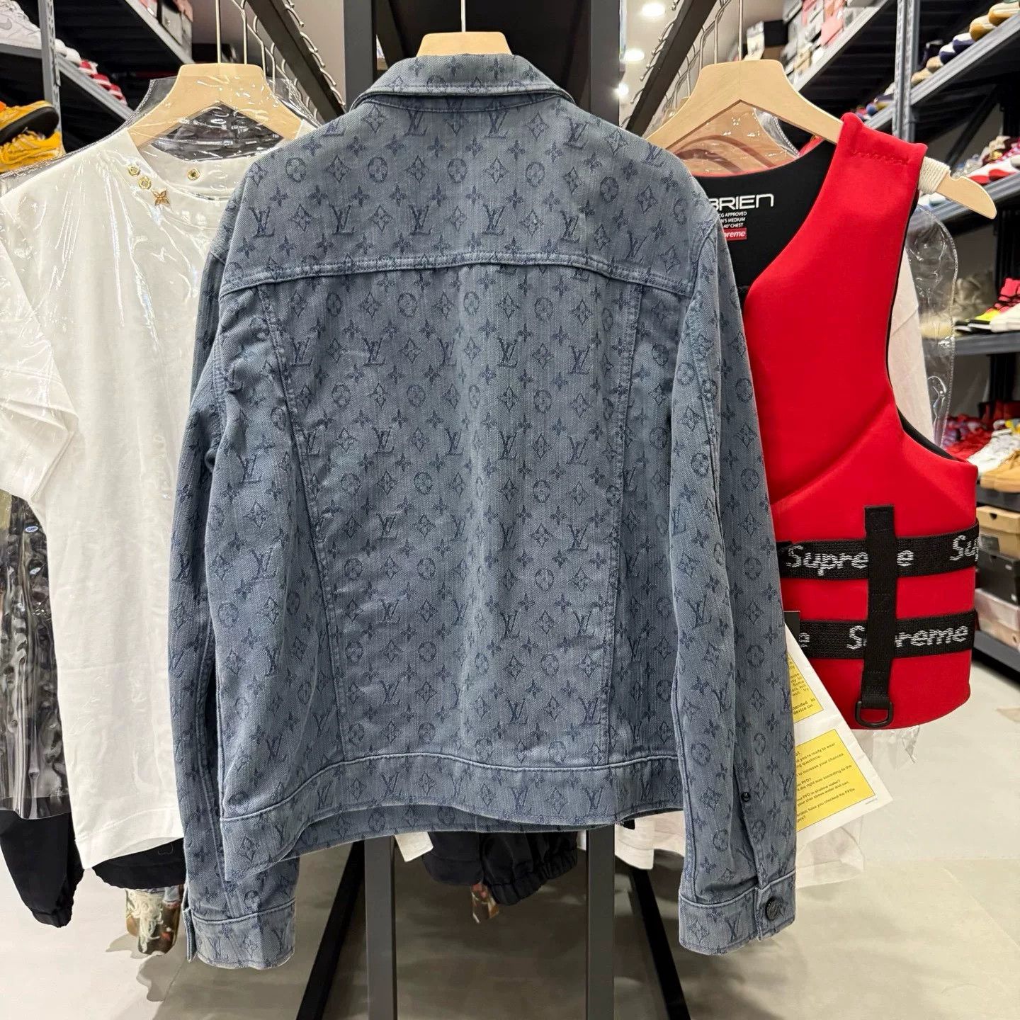 Louis Vuitton Louis Vuitton Monogram Denim Jacket Size 50 Size US M / EU 48-50 / 2 - 3 Thumbnail