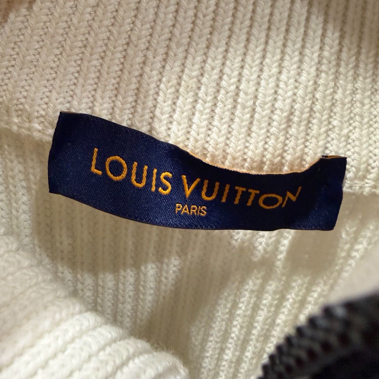 Louis Vuitton Louis Vuitton Logo Half Zip Sweater Size L Size US L / EU 52-54 / 3 - 4 Thumbnail