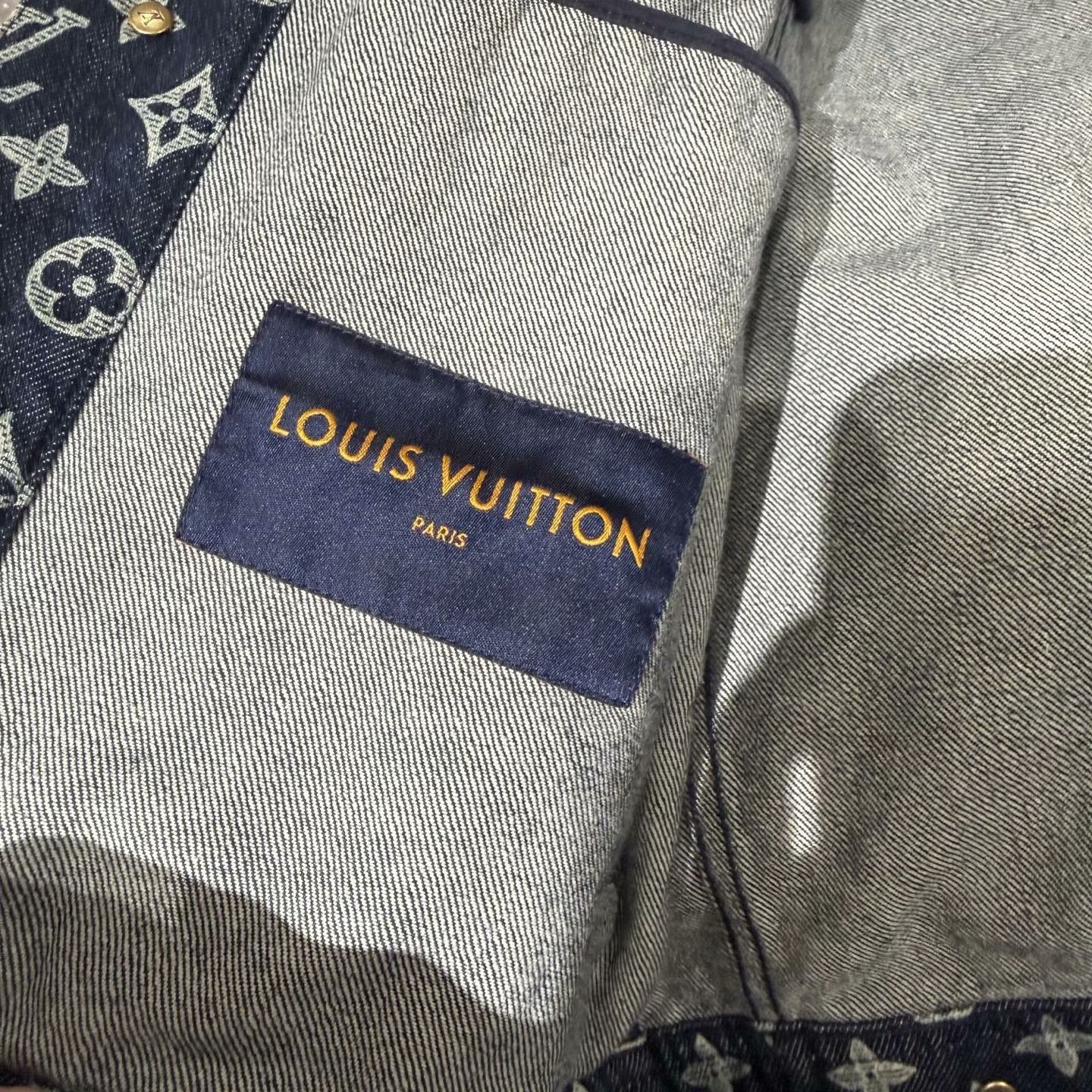 Louis Vuitton Louis Vuitton Monogram Denim Jacket Size M Size US M / EU 48-50 / 2 - 7 Thumbnail