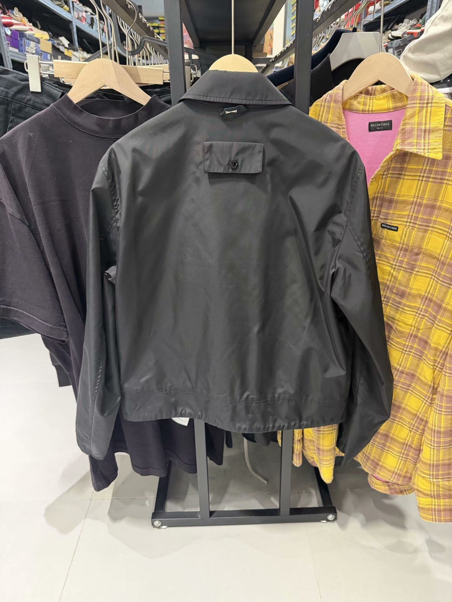 Louis Vuitton Louis Vuitton Monogram Lining Jacket Size S Size US S / EU 44-46 / 1 - 3 Thumbnail