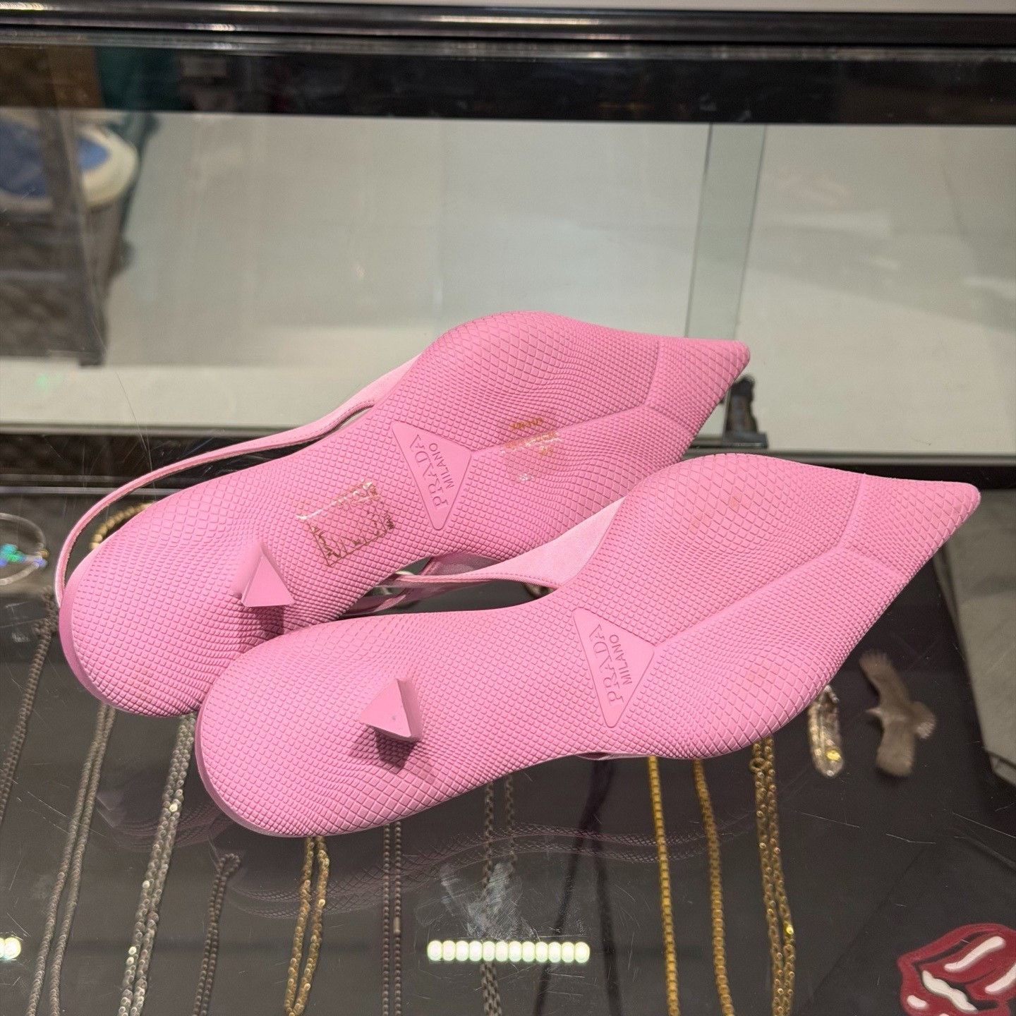 Prada Prada Rose Kitten Heels Size 34.5 Size US 4.5 / IT 34.5 - 6 Thumbnail