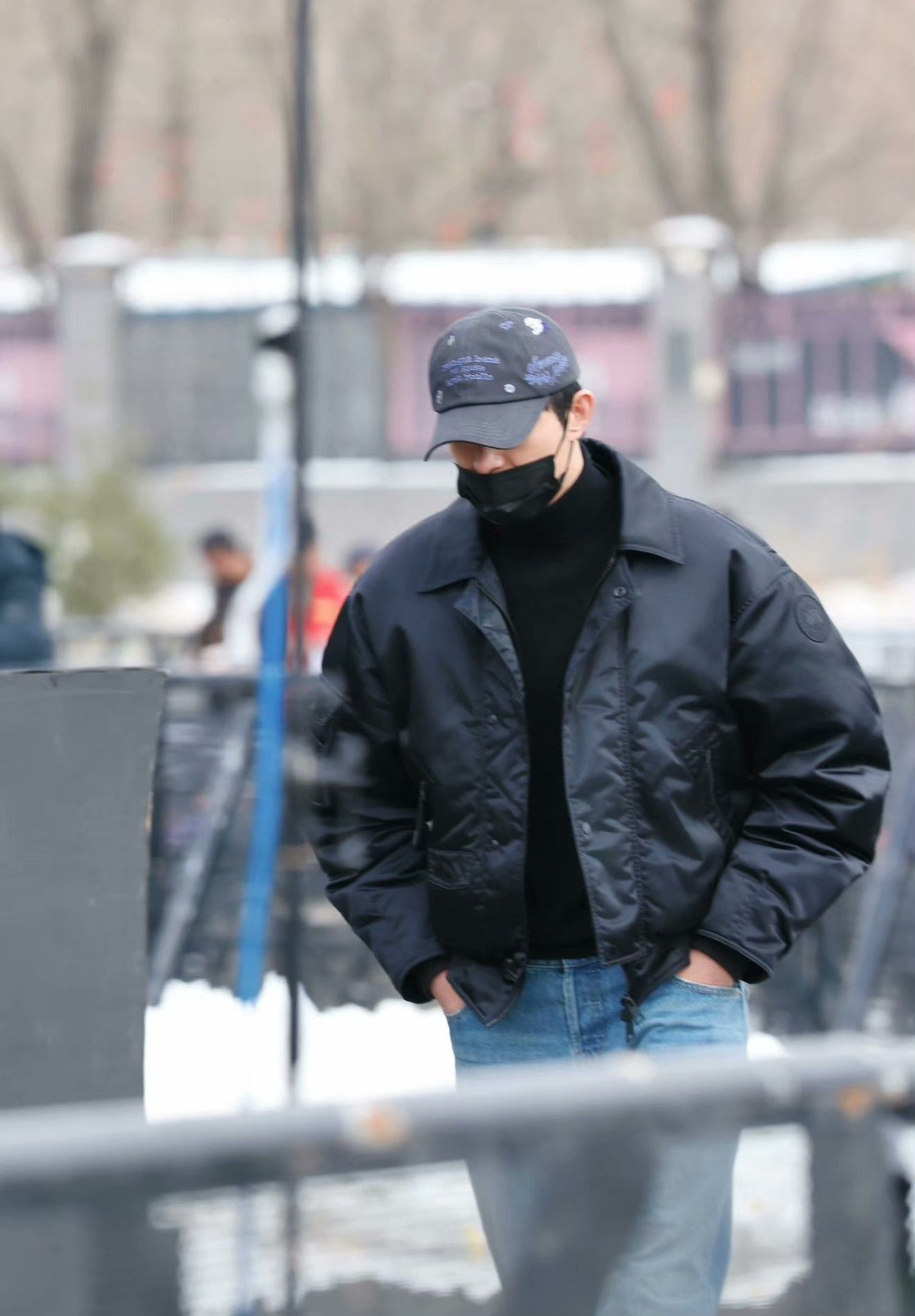 Canada Goose Canada Goose x Angel Chen Bomber Jacket Size L Size US L / EU 52-54 / 3 - 7 Thumbnail