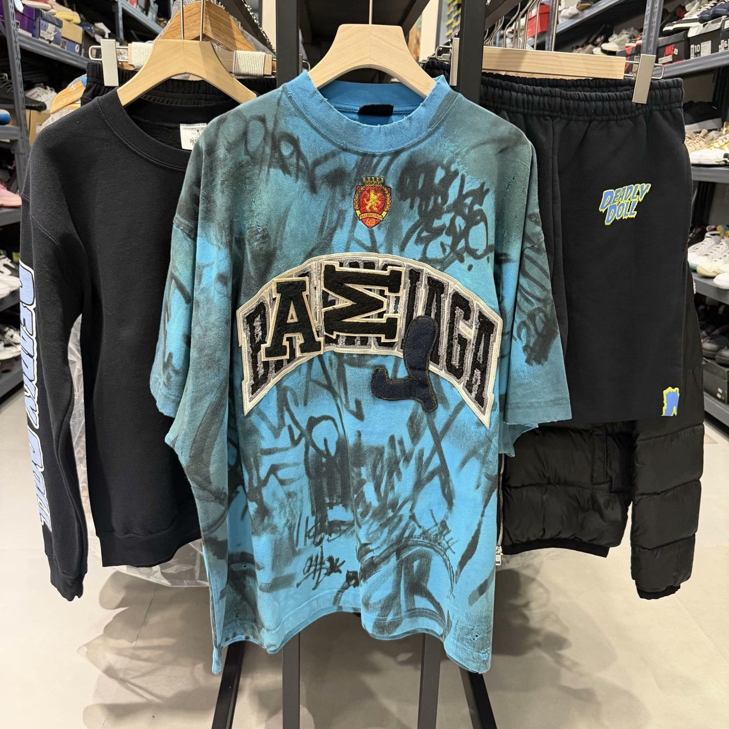 Balenciaga Balenciaga Graffiti Print T-Shirt Size L Size US L / EU 52-54 / 3 - 2 Thumbnail