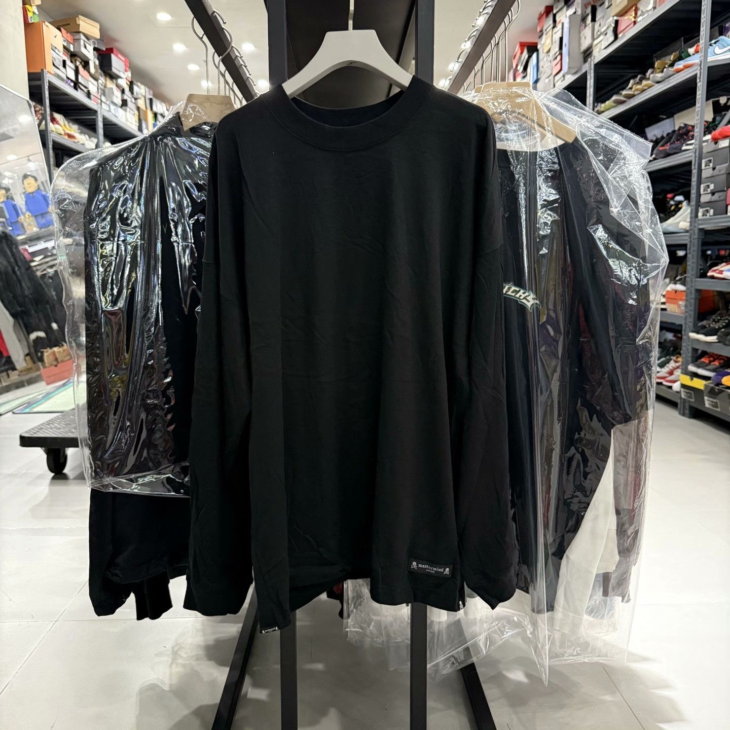 Mastermind Japan Mastermind Japan Skull Logo Long Sleeve T-Shirt Size M Size US M / EU 48-50 / 2 - 3 Thumbnail