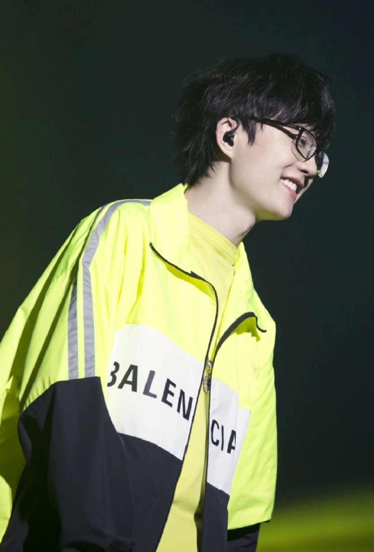 Balenciaga Balenciaga Neon Colorblock Windbreaker Size S Size US S / EU 44-46 / 1 - 7 Thumbnail