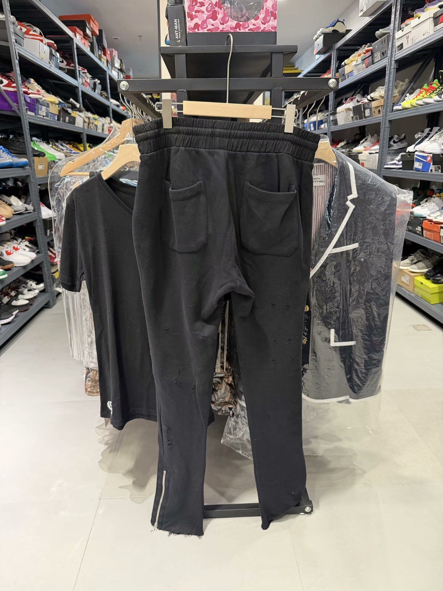 Amiri Amiri Distressed Sweatpants Size 34 Size US 34 / EU 50 - 3 Thumbnail