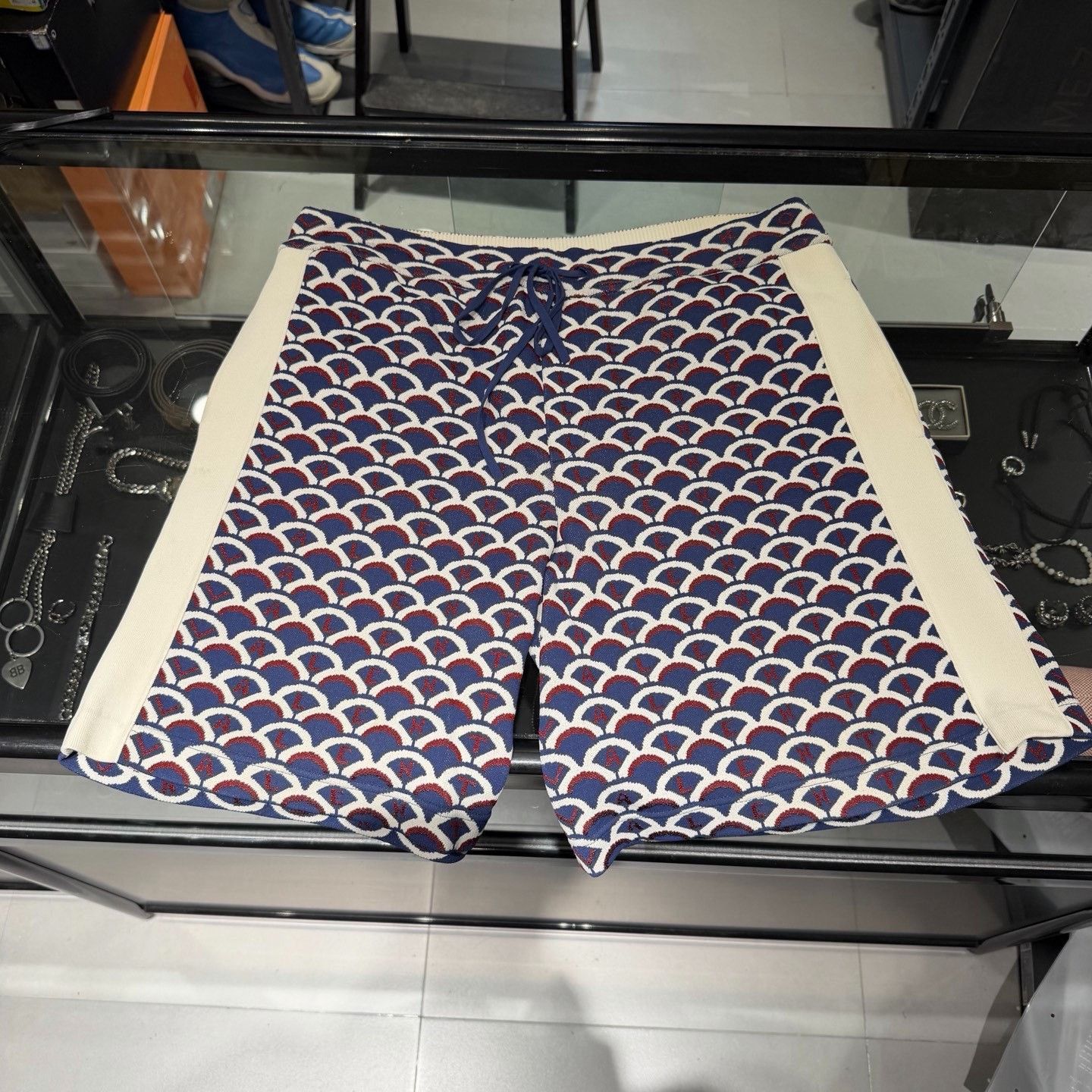 Valentino Valentino Patterned Knit Shorts Size S Size US 30 / EU 46 - 8 Thumbnail