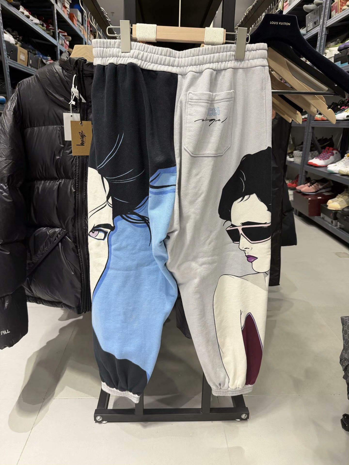 Gucci Gucci Graphic Sweatpants Size M Size US 32 / EU 48 - 3 Thumbnail