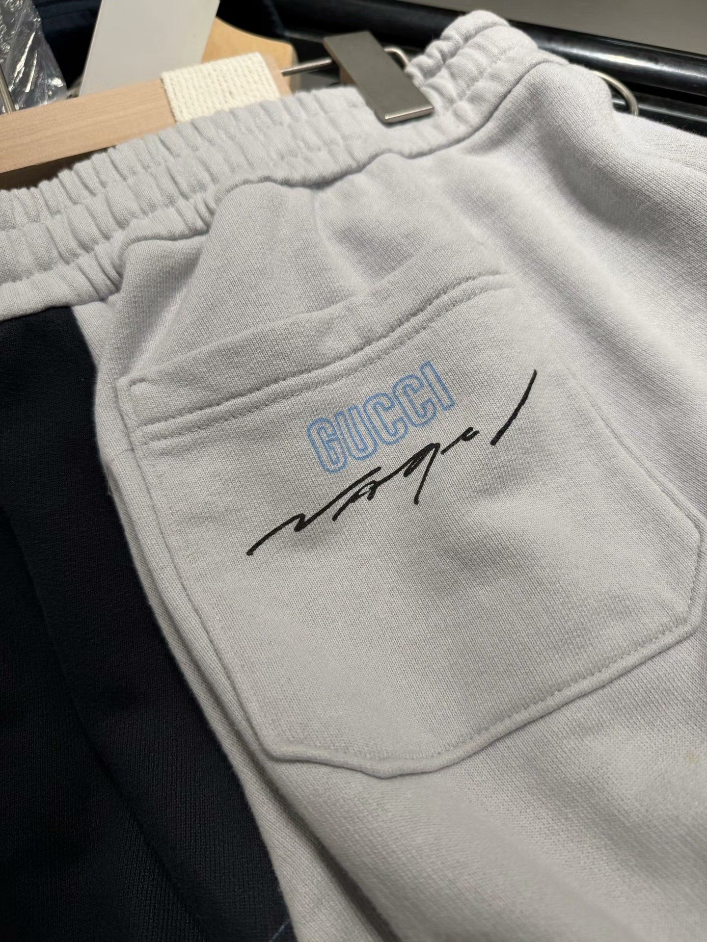 Gucci Gucci Graphic Sweatpants Size M Size US 32 / EU 48 - 4 Thumbnail