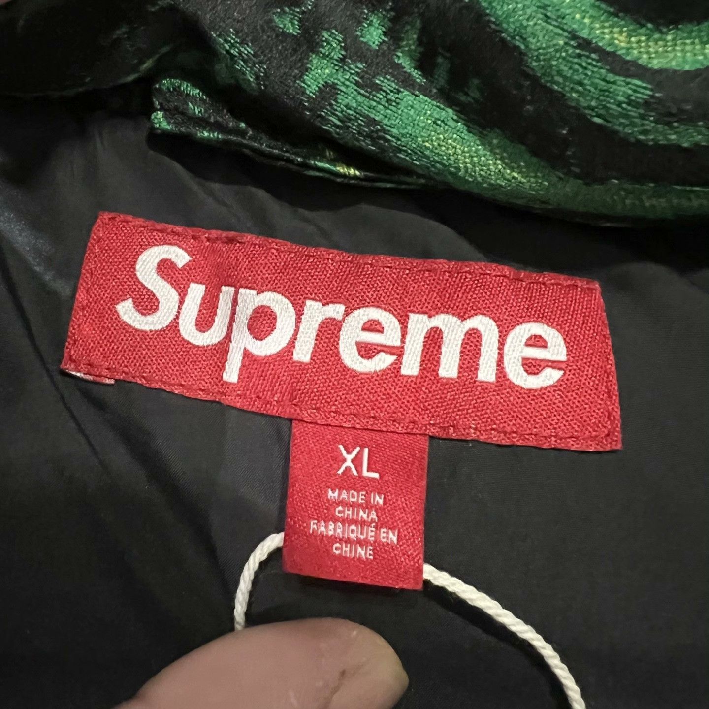 Supreme Supreme x H.R. Giger Puffer Jacket Size XL Size US XL / EU 56 / 4 - 5 Thumbnail