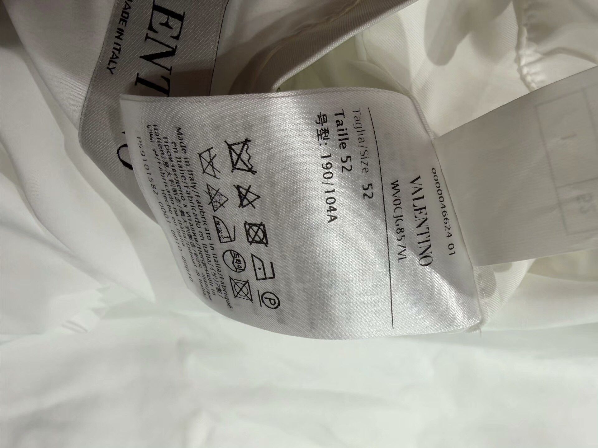 Valentino Valentino Floral Appliqué Jacket Size 52 Size US L / EU 52-54 / 3 - 8 Thumbnail