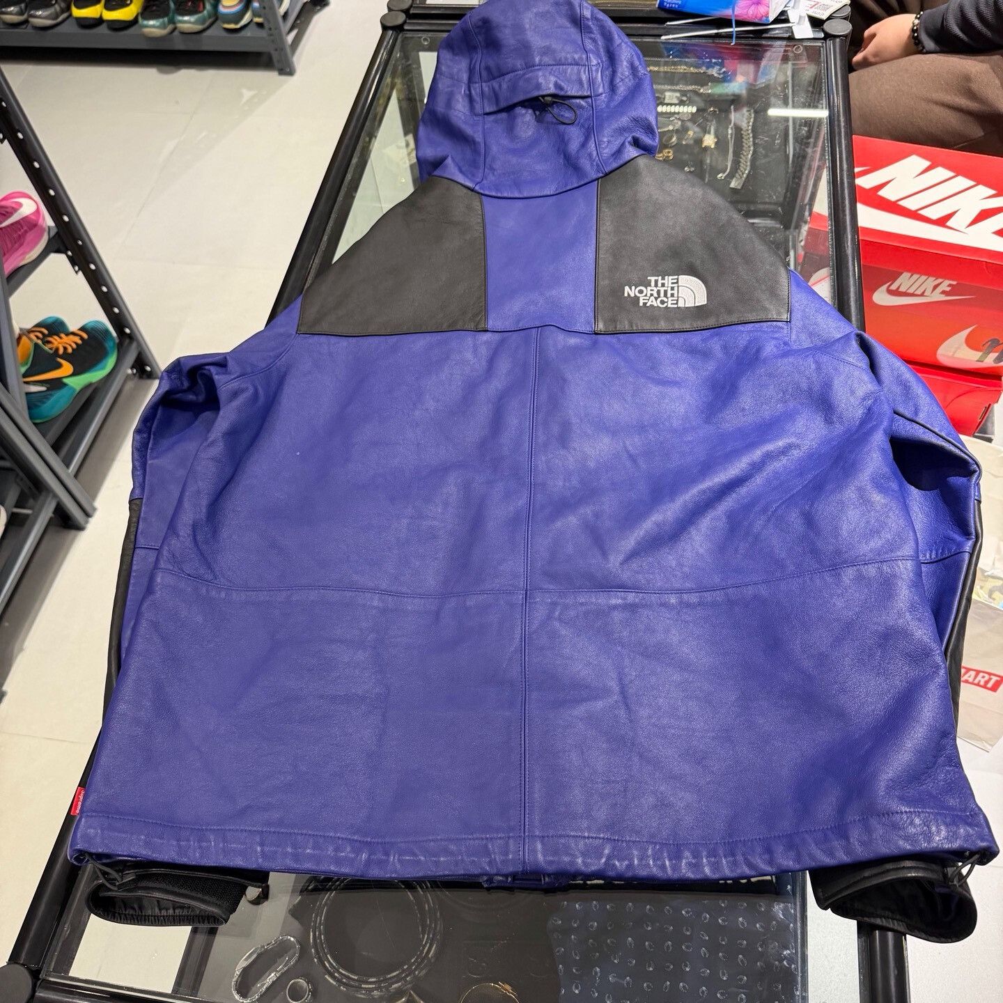 Supreme Supreme x The North Face Leather Mountain Parka Size L Size US L / EU 52-54 / 3 - 5 Thumbnail