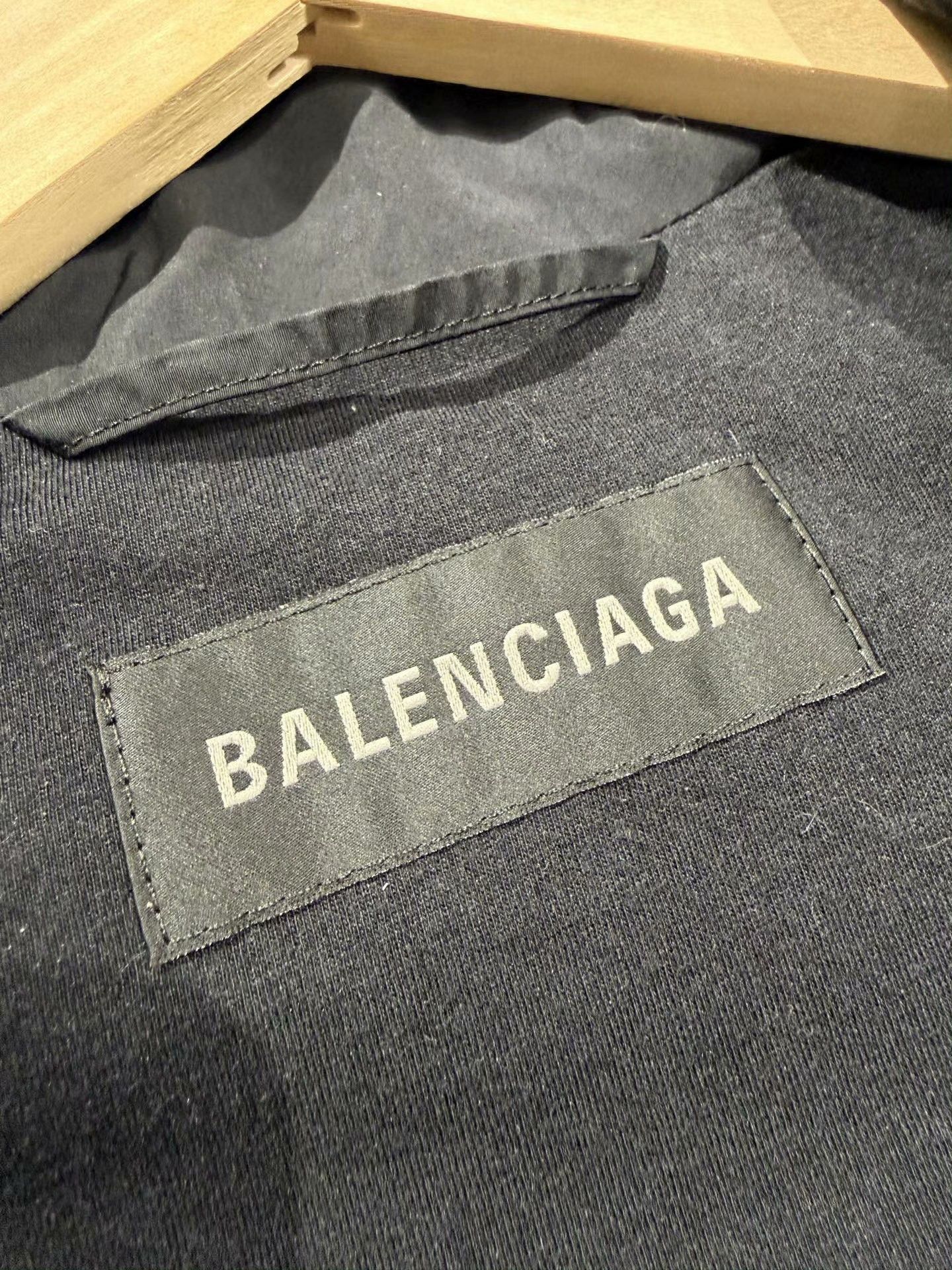 Balenciaga Balenciaga Logo Track Jacket US S Size US S / EU 44-46 / 1 - 4 Thumbnail