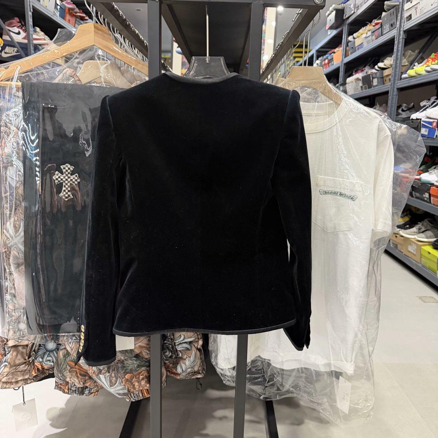 Saint Laurent Paris Saint Laurent Velvet Blazer F34 Size XS / US 0-2 / IT 36-38 - 3 Thumbnail