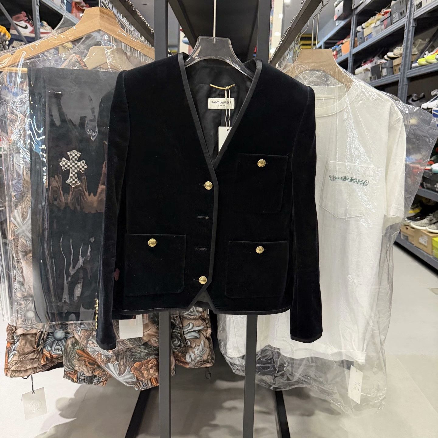 Saint Laurent Paris Saint Laurent Velvet Blazer F34 Size XS / US 0-2 / IT 36-38 - 2 Thumbnail