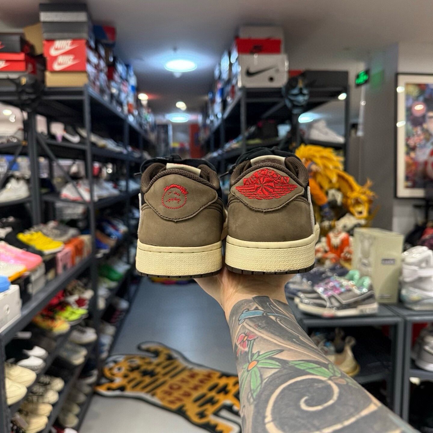 Nike Travis Scott x Jordan Air Jordan 1 Low OG Size 8.5 Size US 8.5 / EU 41-42 - 4 Thumbnail