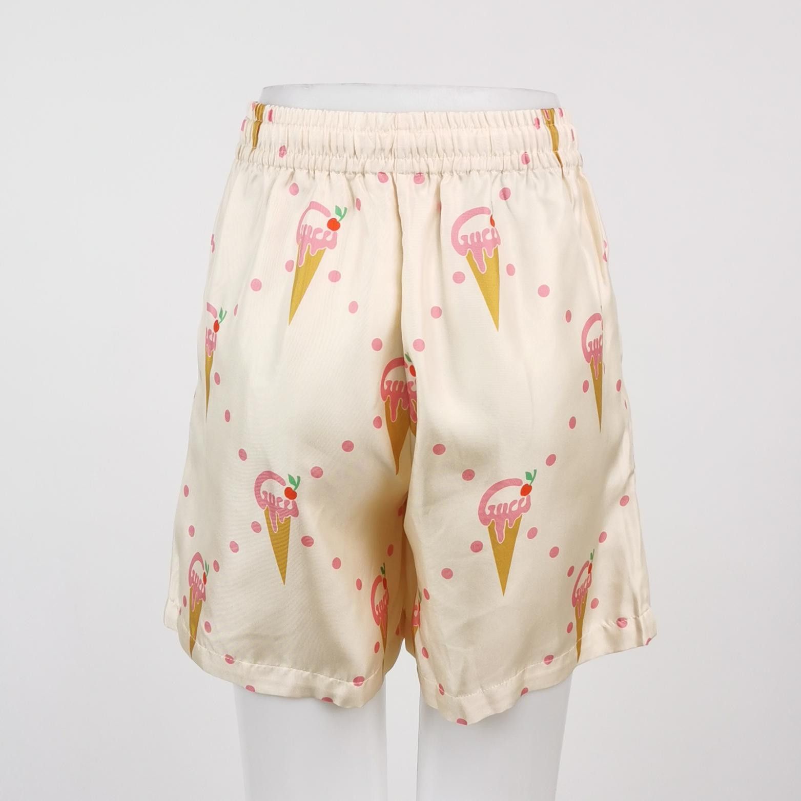 Gucci Gucci Women 26 Shorts Size 26" / US 2 / IT 38 - 2 Thumbnail