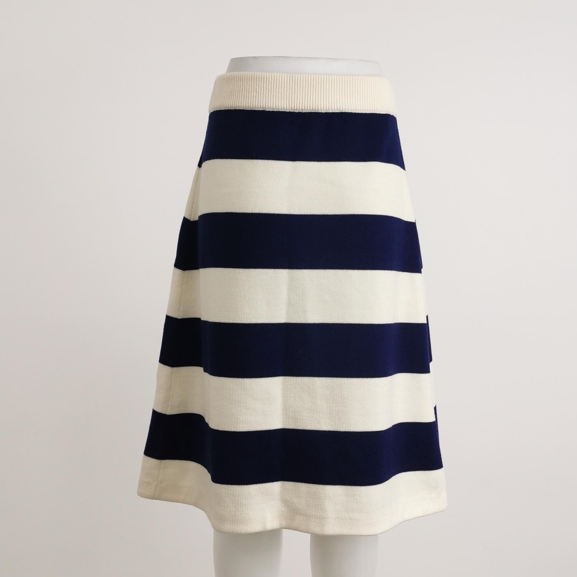 Gucci Gucci Women 28 Midi Skirts Size 28" / US 6 / IT 42 - 2 Thumbnail