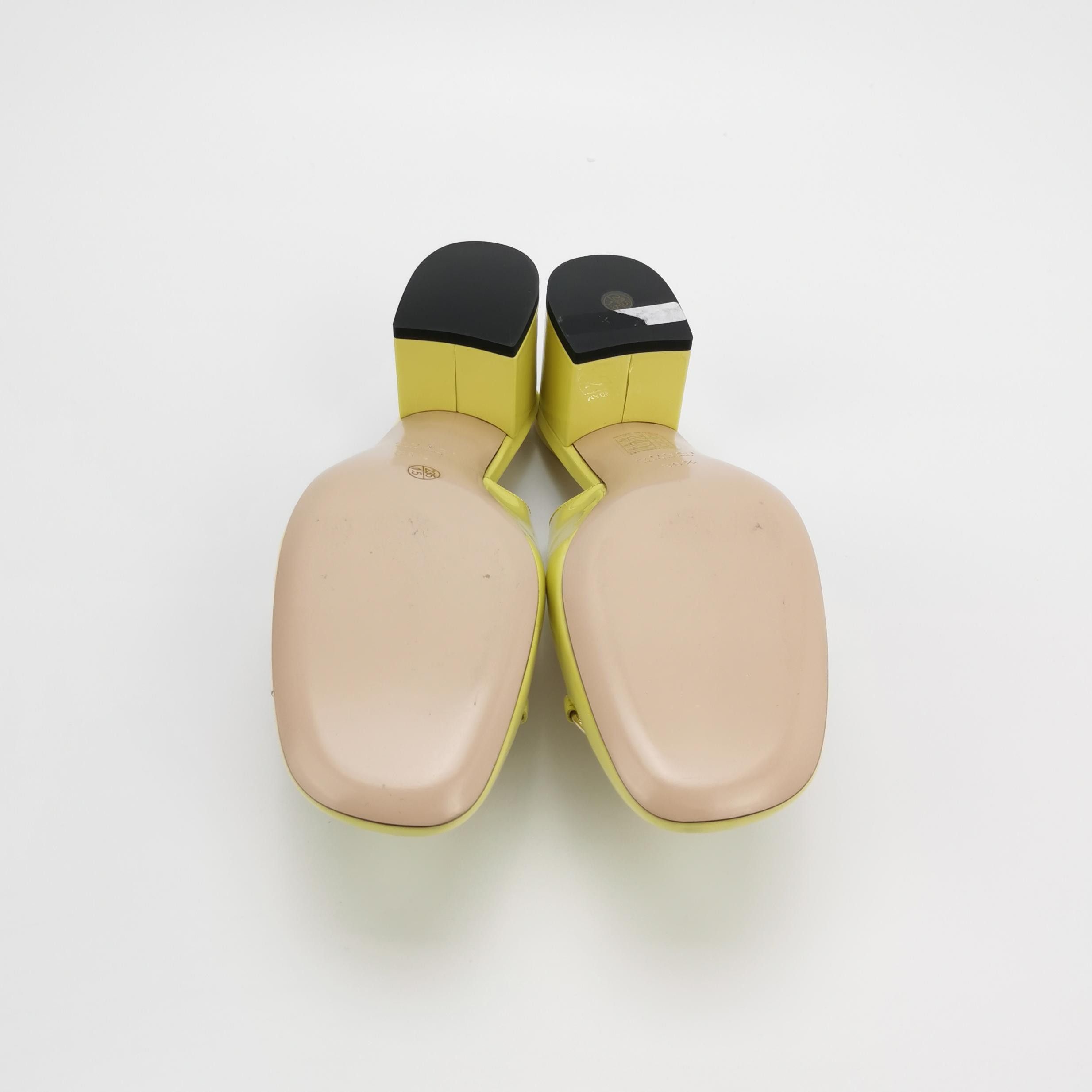 Gucci Gucci Women 6-5 Flats Size US 6.5 / IT 36.5 - 5 Thumbnail