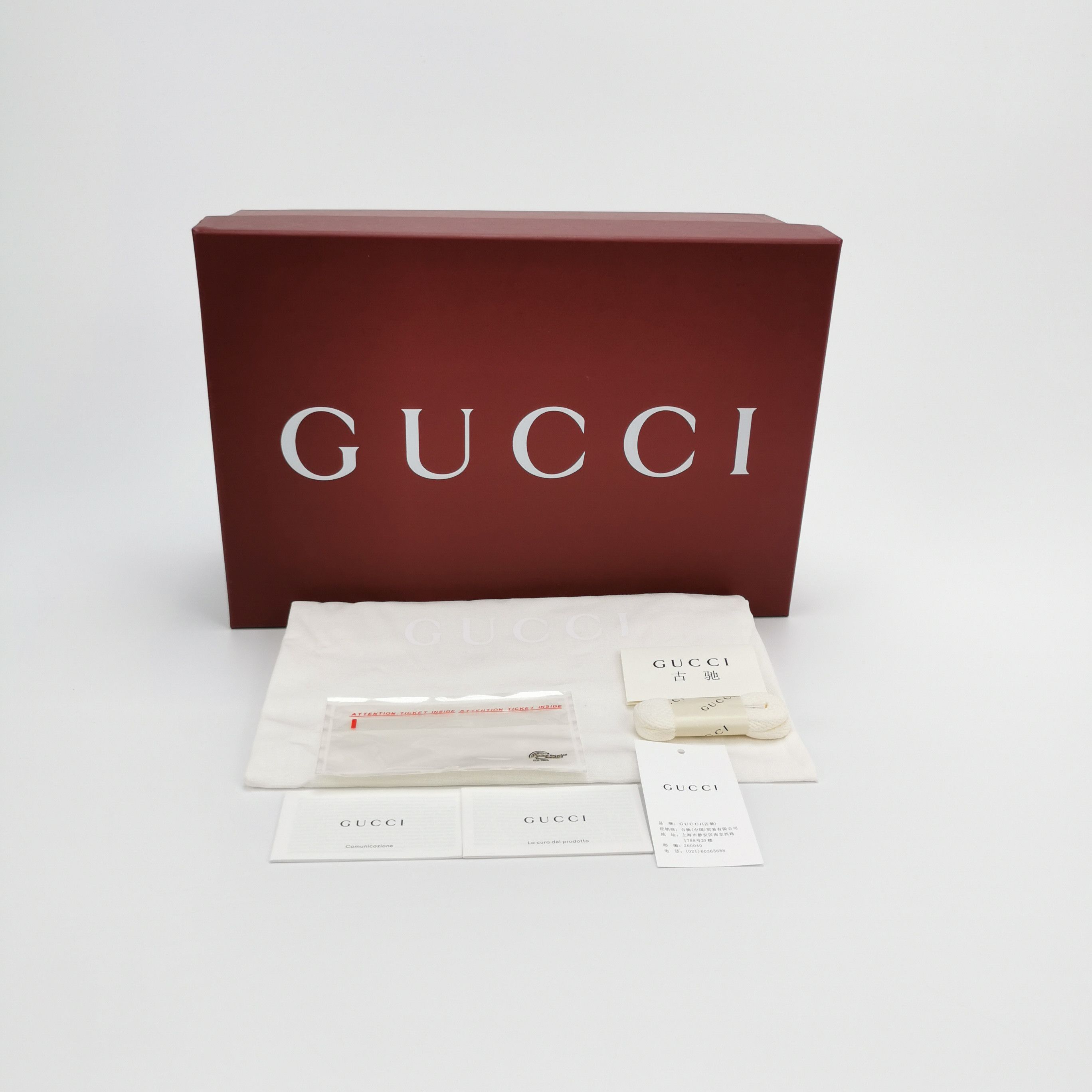 Gucci Gucci Women 5 Lowtop Sneakers Size US 5 / IT 35 - 6 Thumbnail