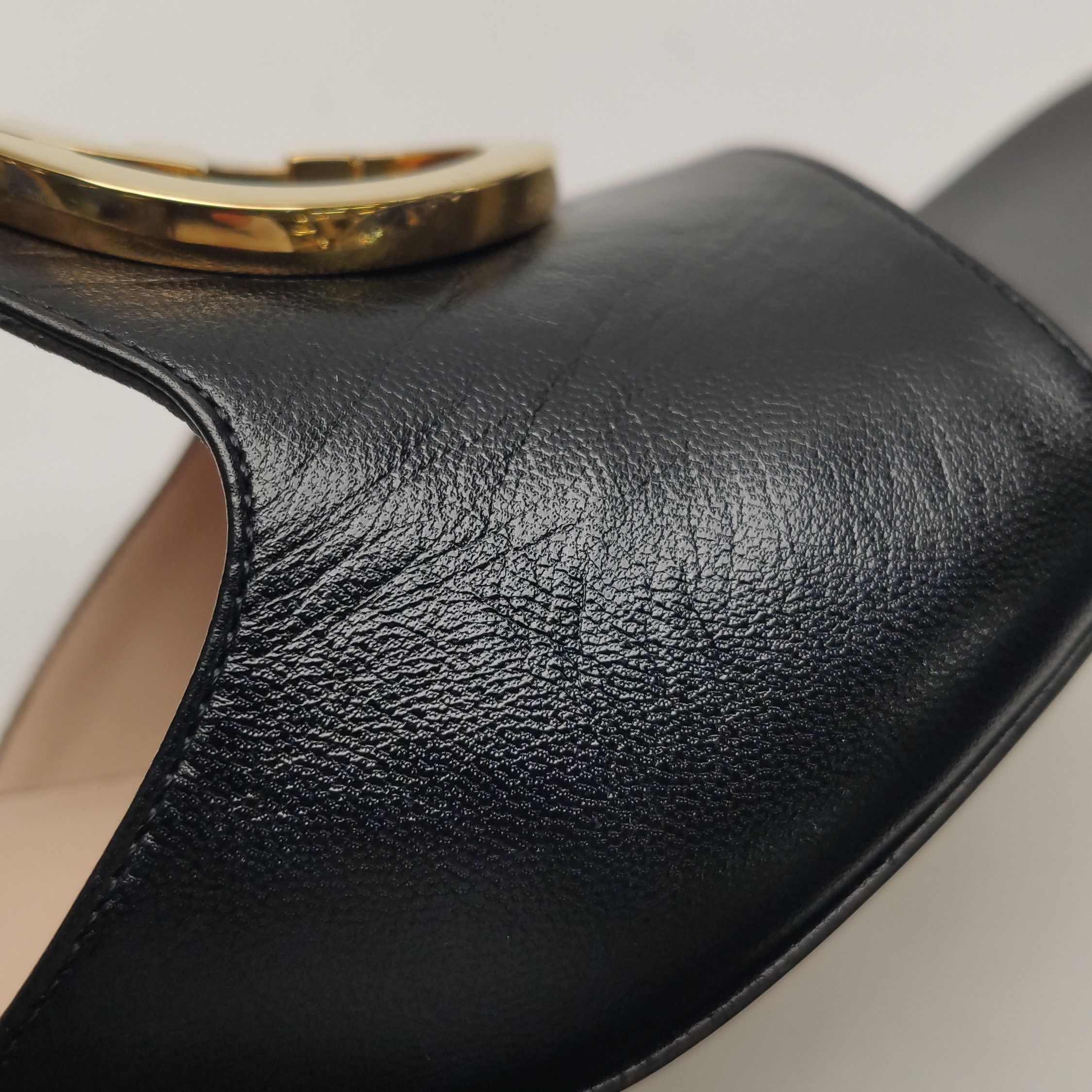 Gucci Gucci Women 9 Sandals Size US 9 / IT 39 - 10 Thumbnail
